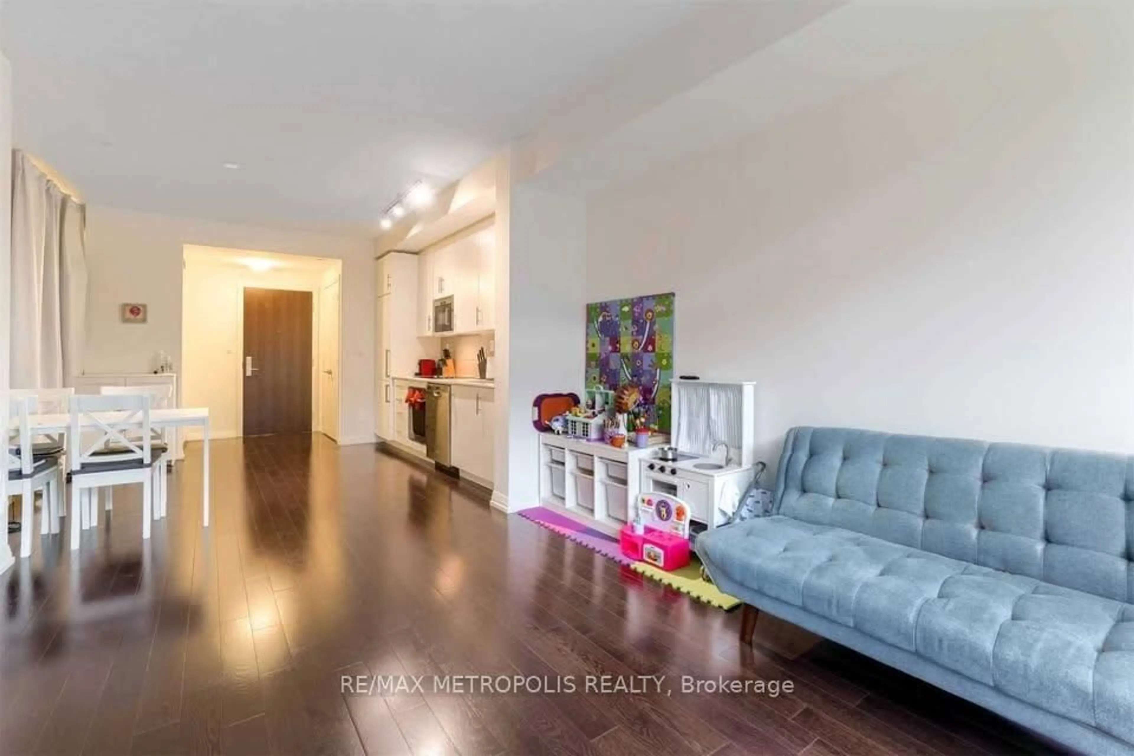 Unknown for 460 Adelaide St #520, Toronto Ontario M5A 0E7