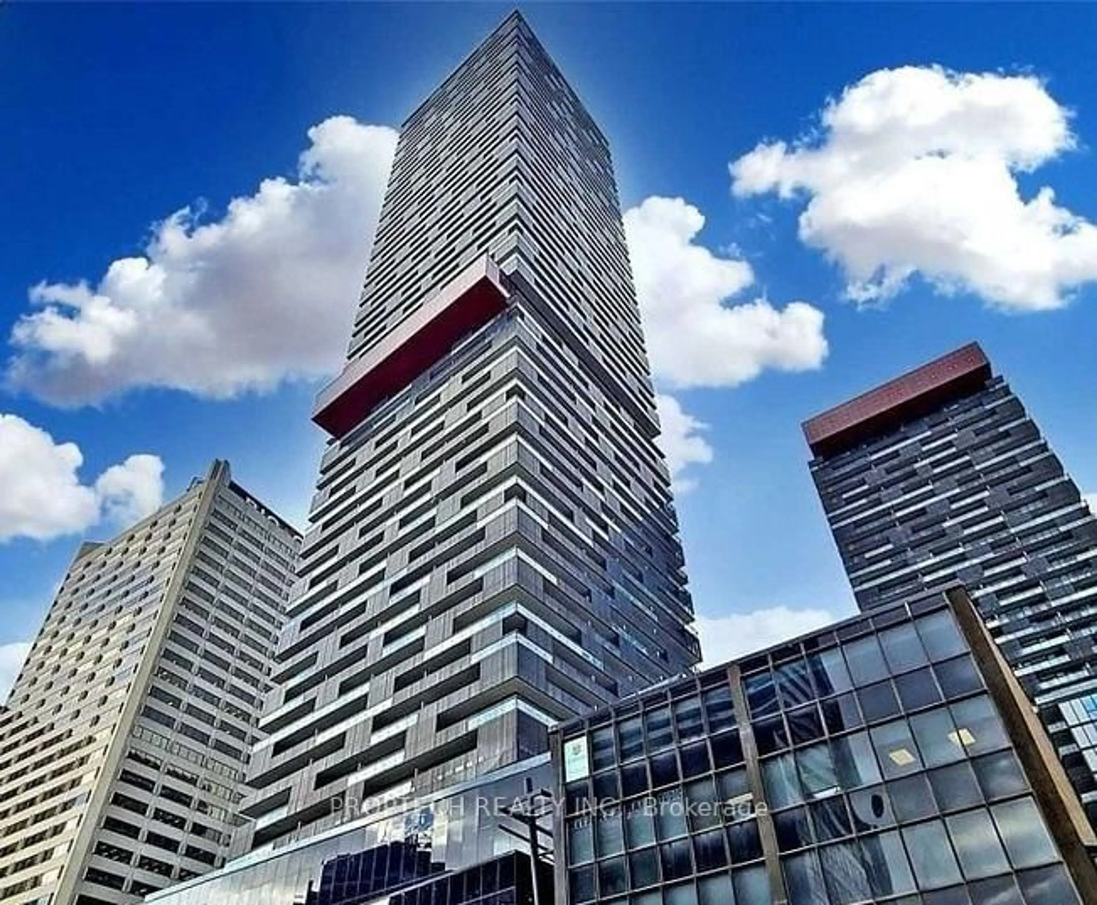 Indoor foyer for 8 Eglinton Ave #2002, Toronto Ontario M4P 0C1