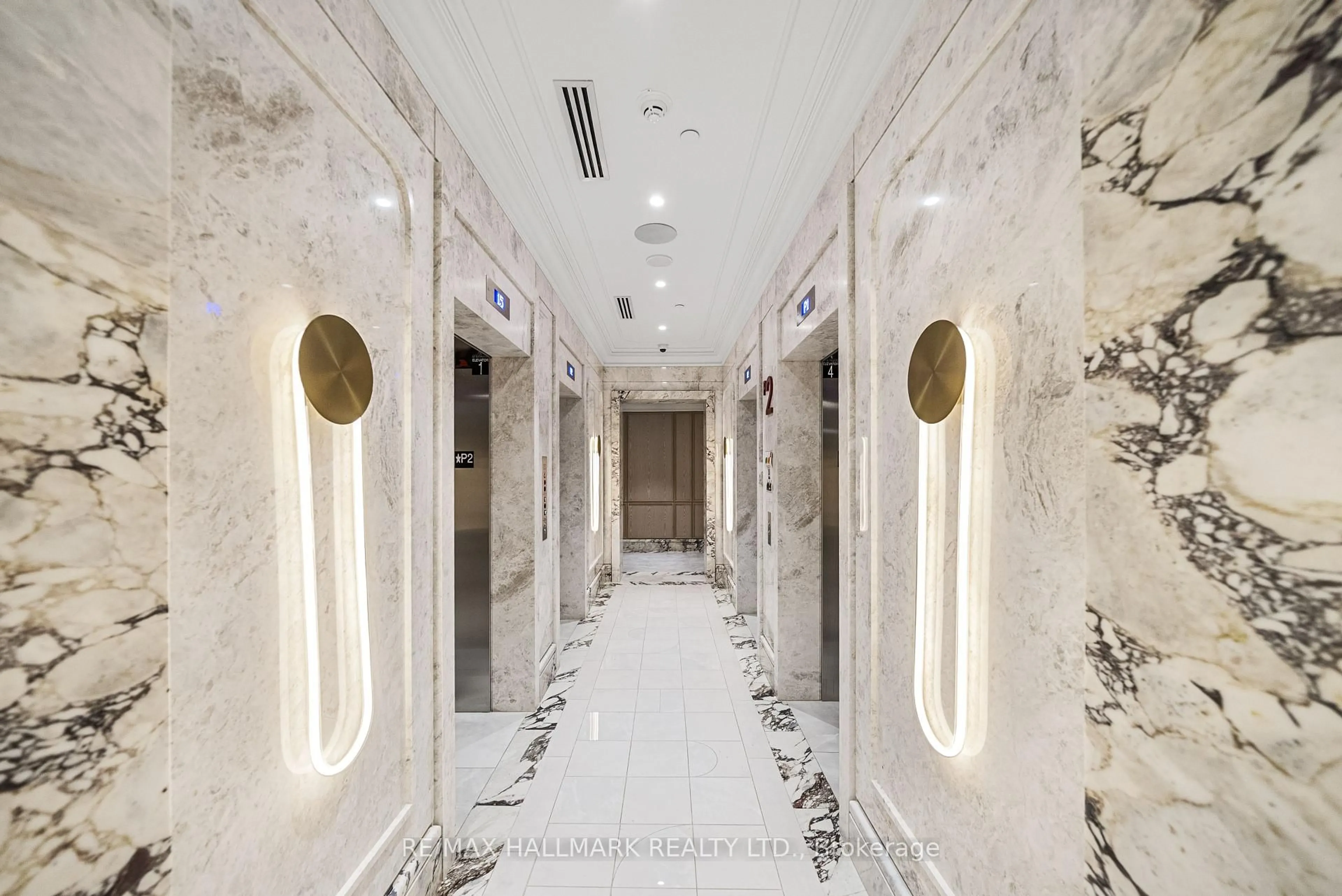 Indoor foyer for 10 Inn On The Park Dr #1710, Toronto Ontario M3C 0P9