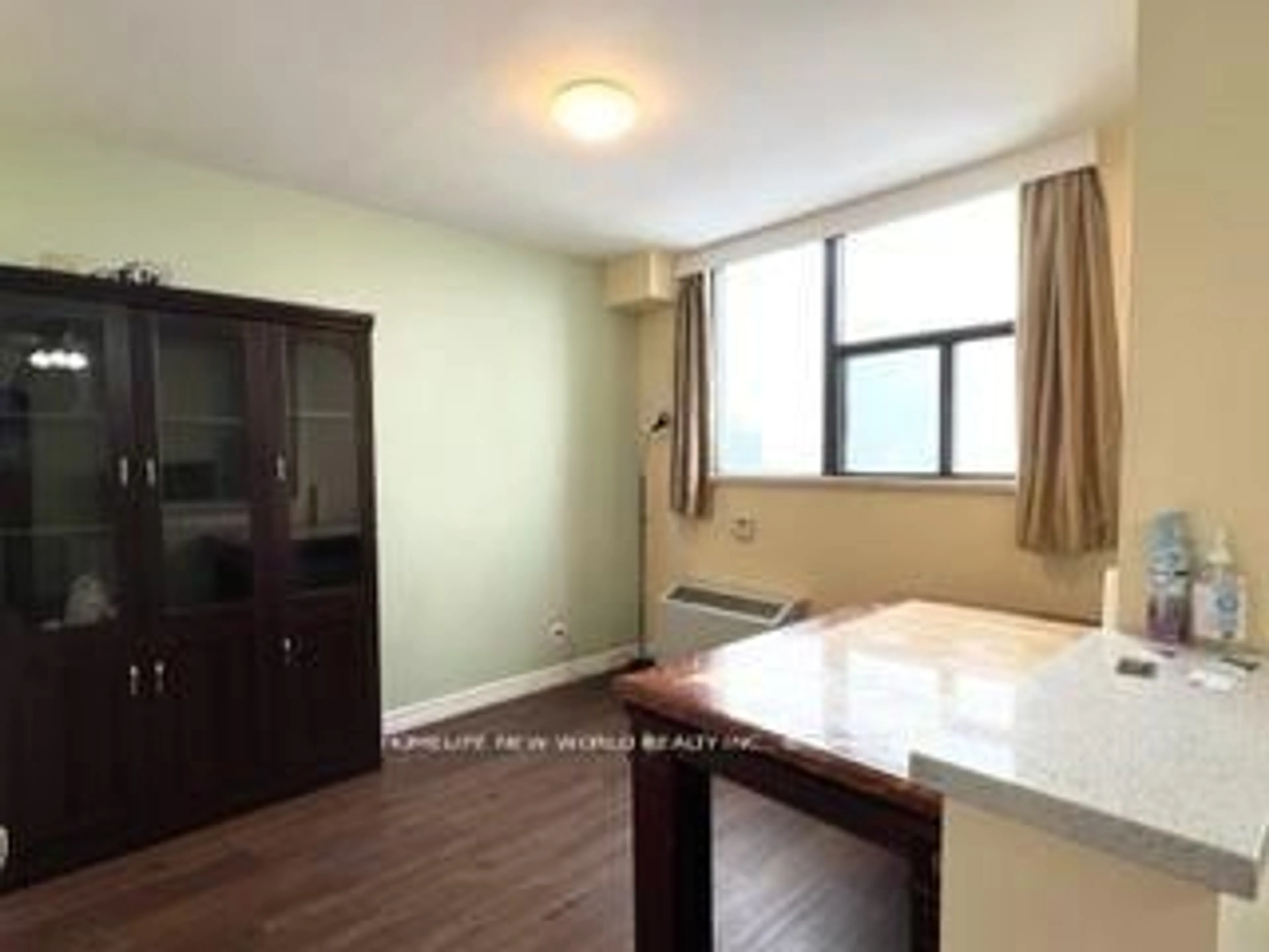 A pic of a room for 519 Dundas St #1001, Toronto Ontario M5T 1H2