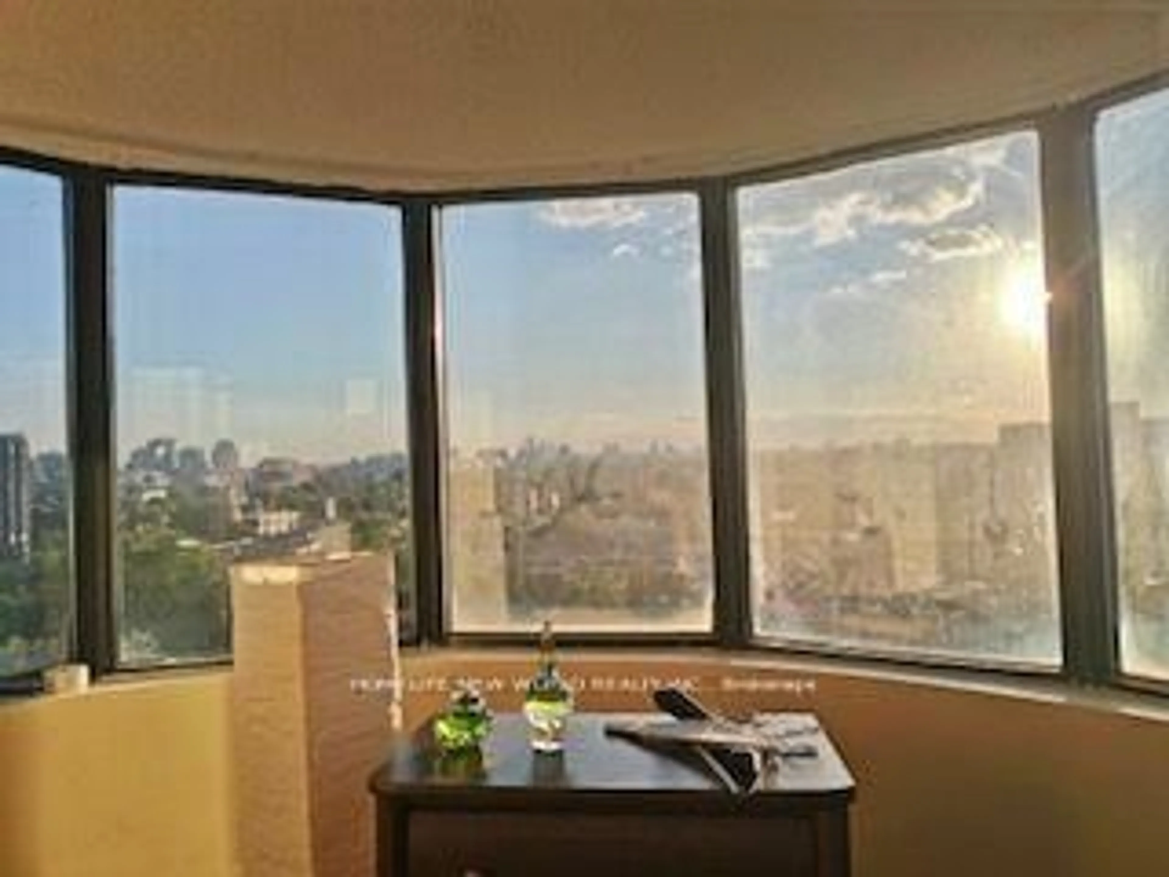 A pic of a room for 519 Dundas St #1001, Toronto Ontario M5T 1H2