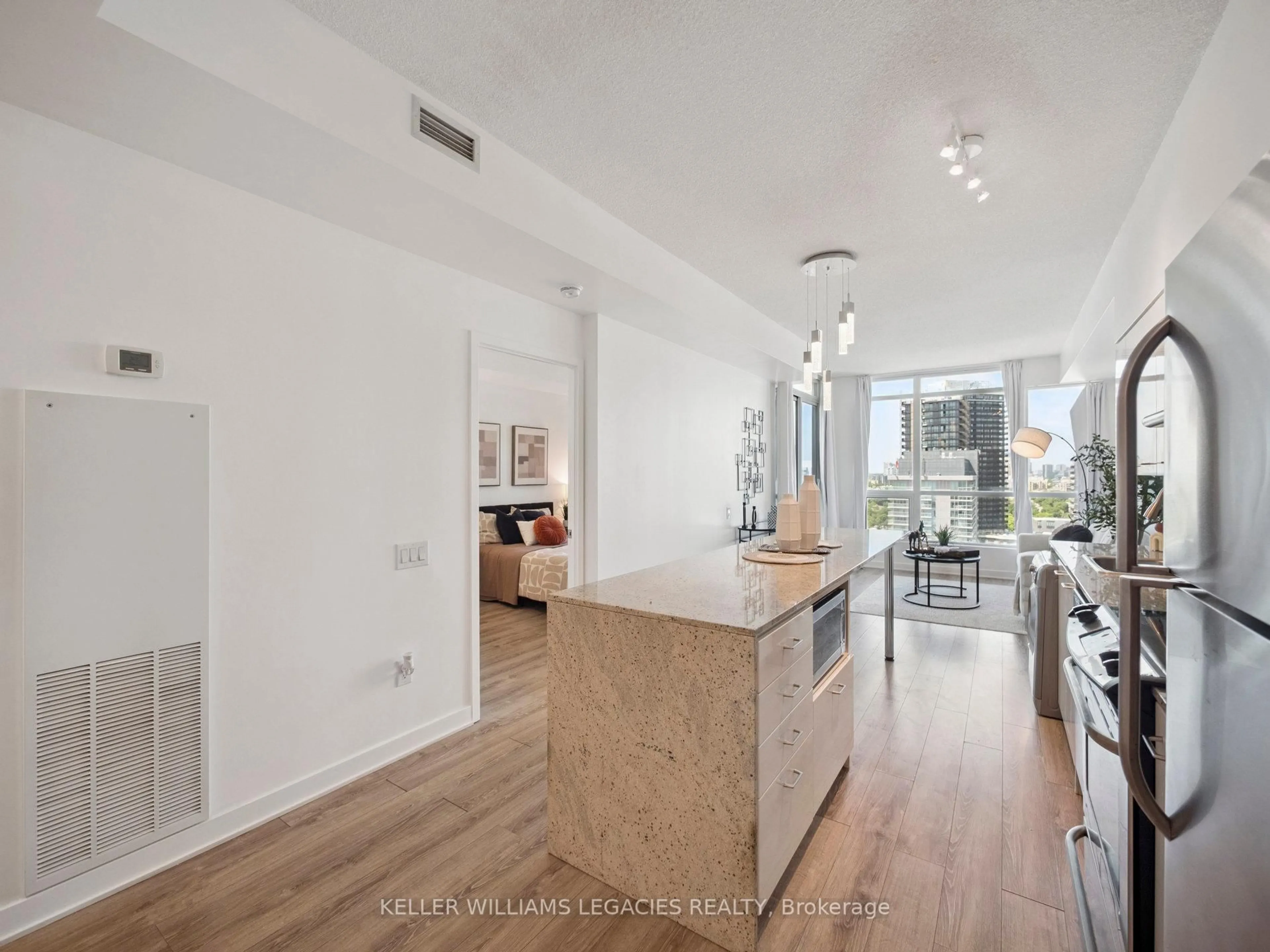 Open concept kitchen, unknown for 29 Singer Crt #2703, Toronto Ontario M2K 0B3