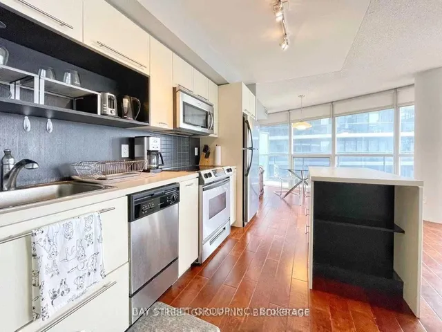 Additional image 23 of 21 Carlton St Unit 1607