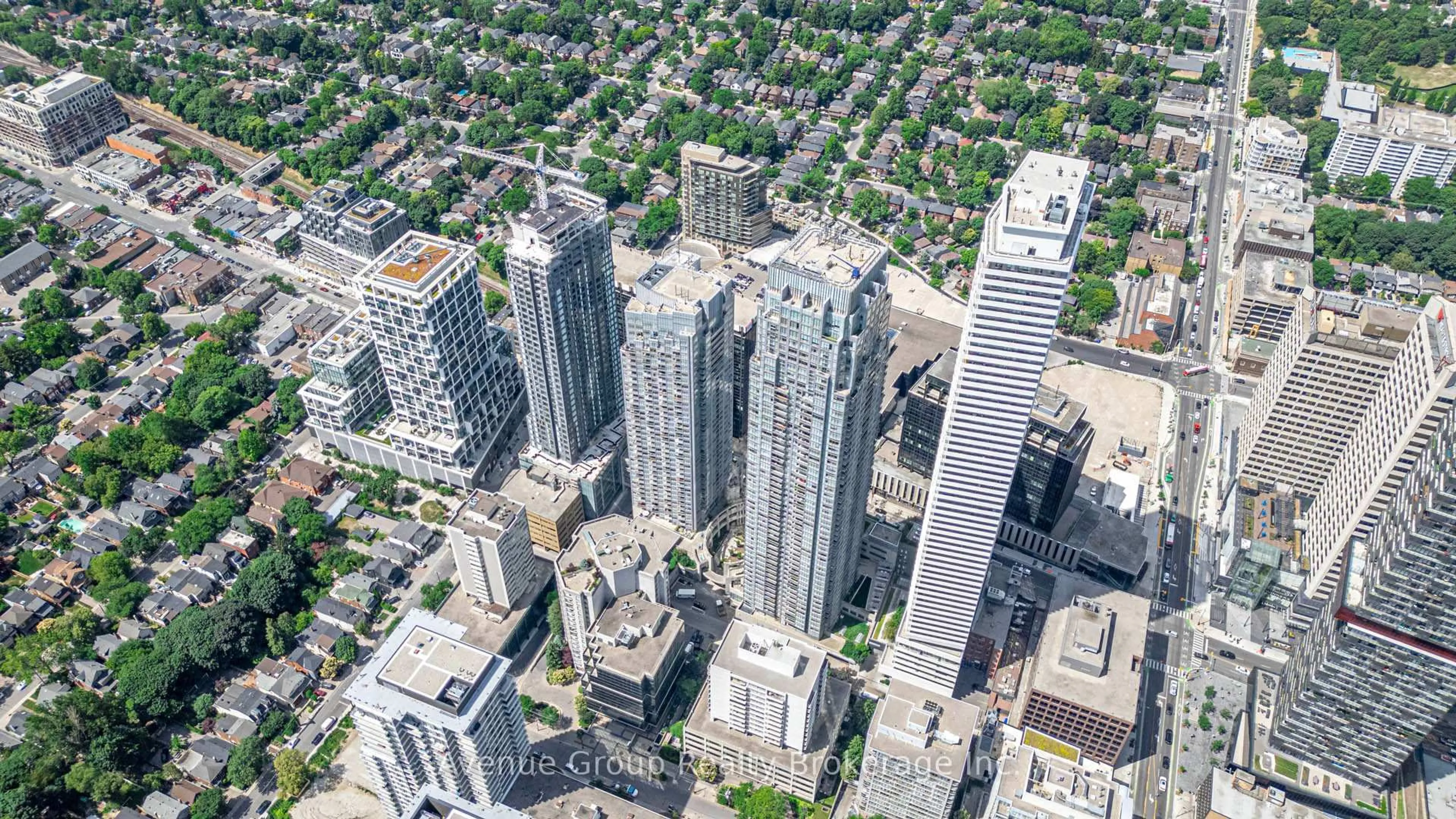 A pic from outside/outdoor area/front of a property/back of a property/a pic from drone, city buildings view from balcony for 2191 Yonge St #3308, Toronto Ontario M4S 3H8