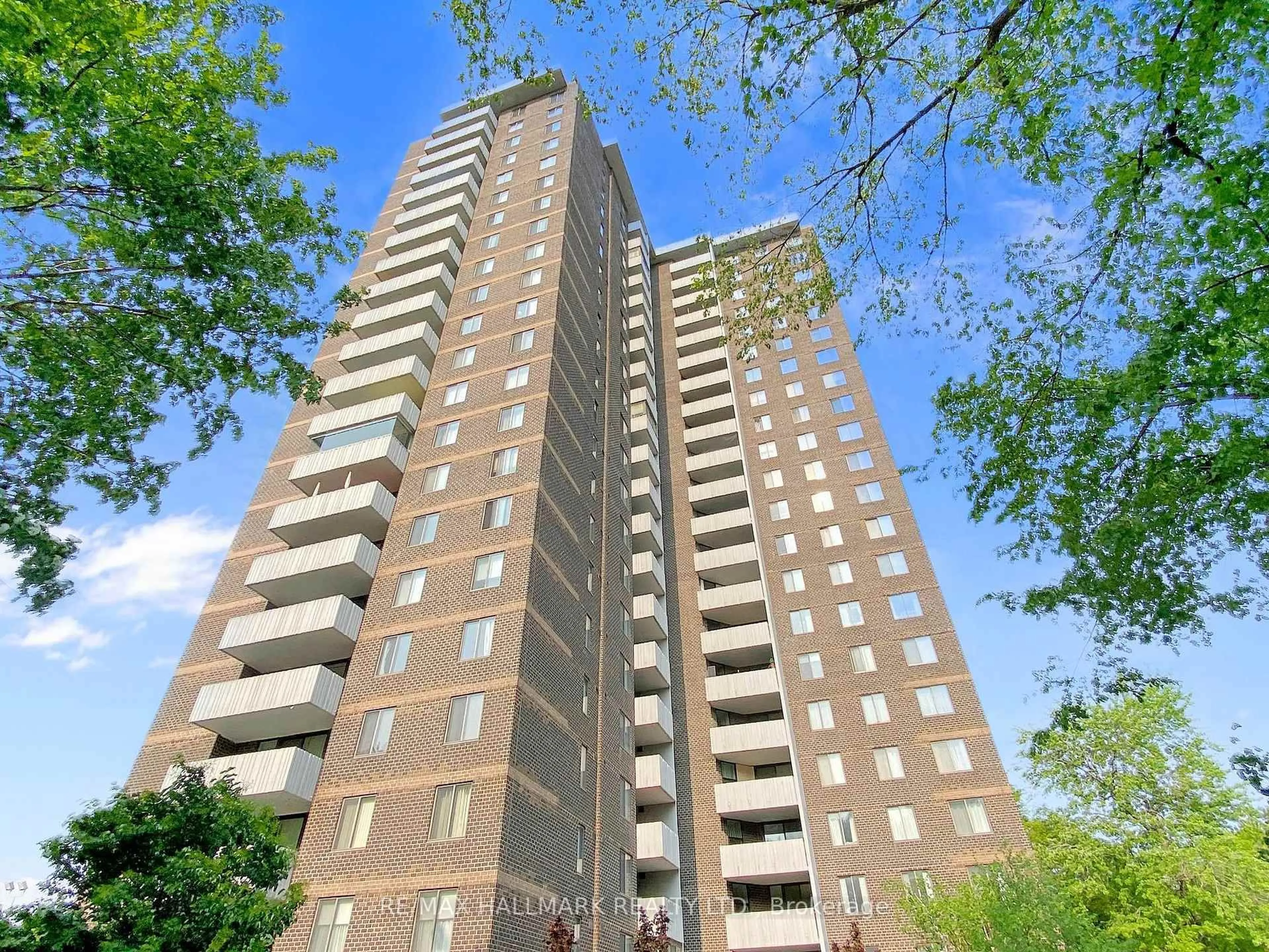A pic from outside/outdoor area/front of a property/back of a property/a pic from drone, building for 1900 Sheppard Ave #804, Toronto Ontario M2J 4T4
