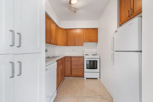 Additional image 17 of 1055 Bay St Unit 2110
