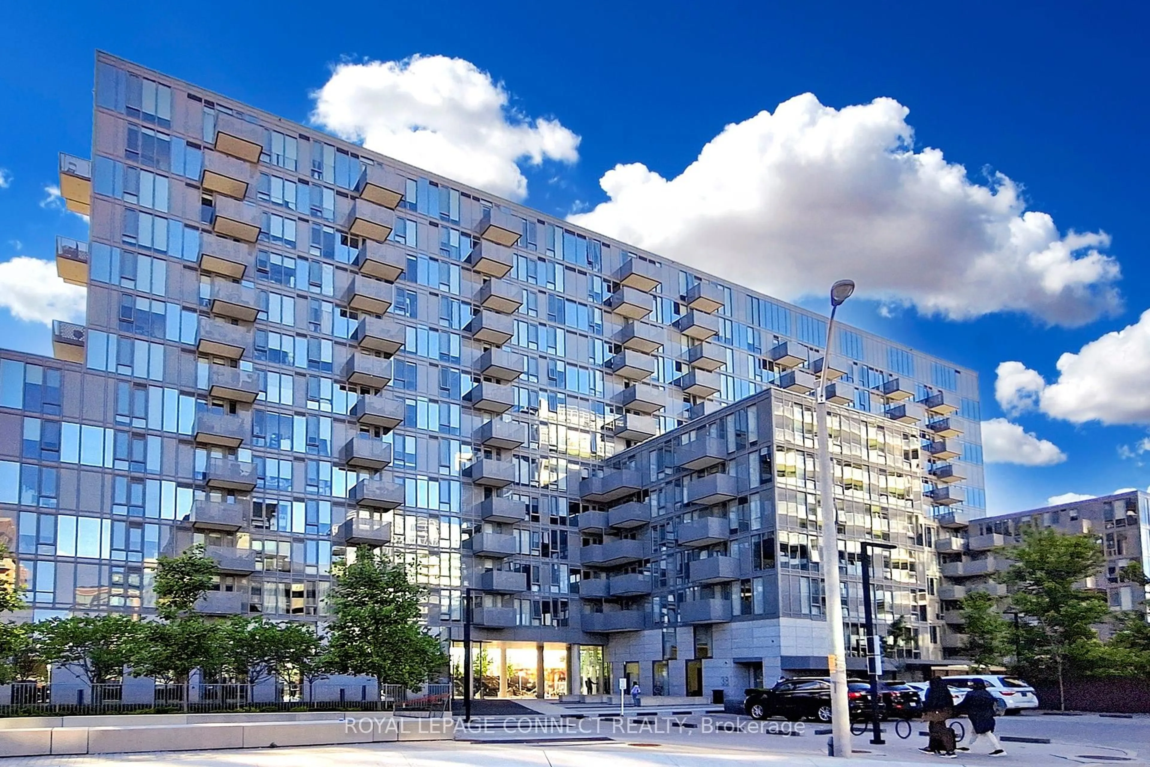 Patio, street for 38 Monte Kwinter Crt #15, Toronto Ontario M3H 0E2