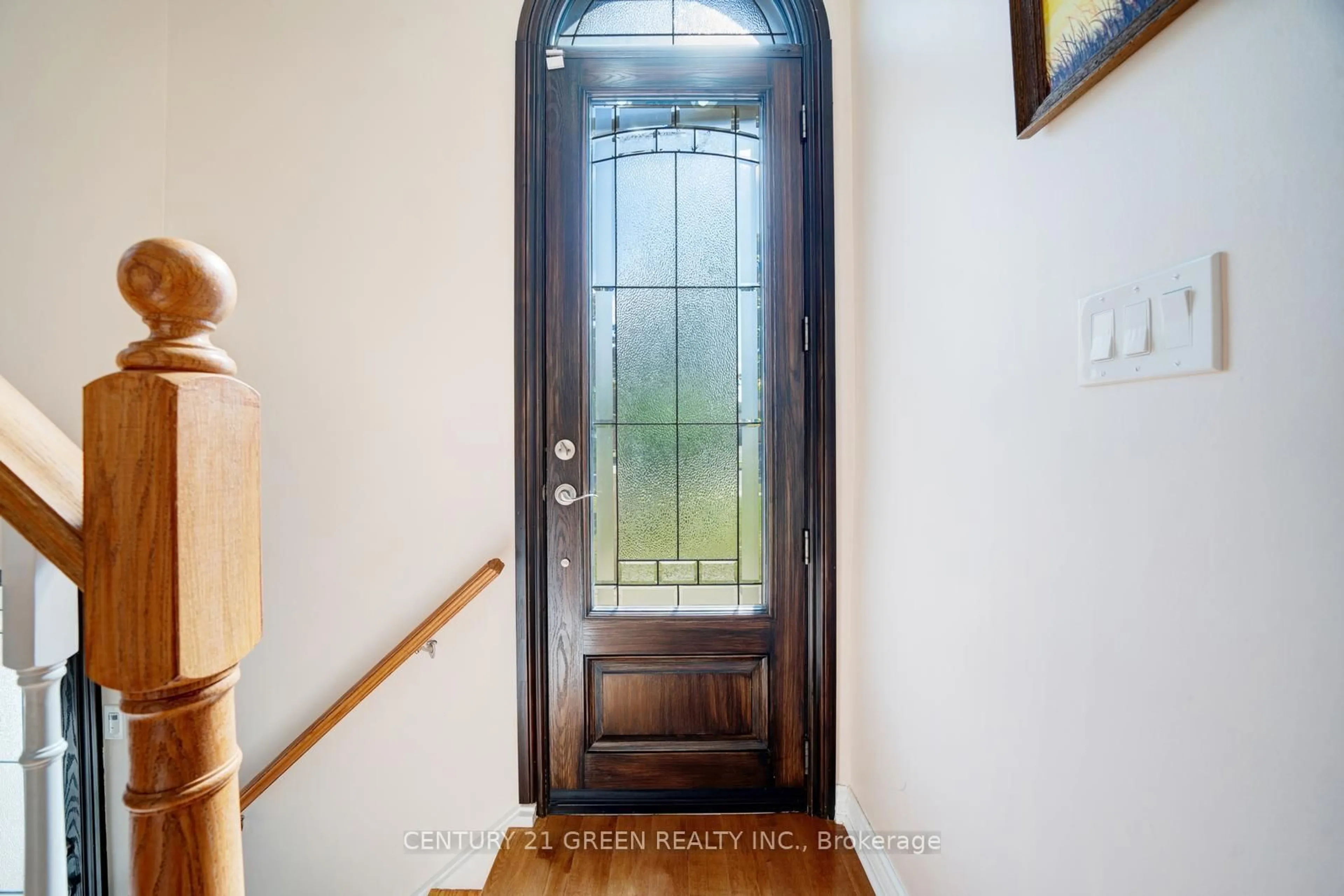 Indoor entryway for 159 Hollyberry Tr, Toronto Ontario M2H 2P2