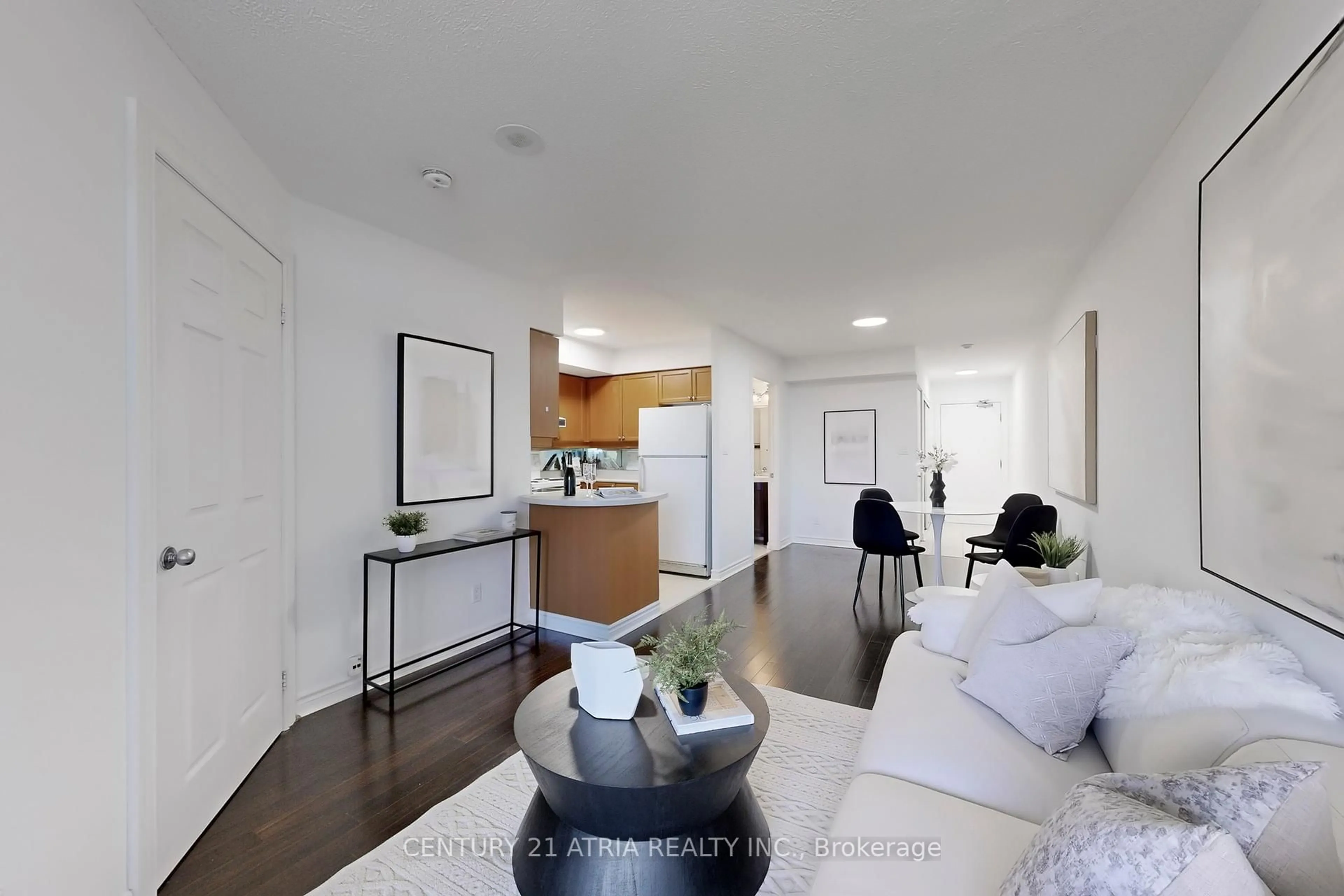 Living room with furniture, unknown for 3 Rean Dr #1107, Toronto Ontario M2K 3C2