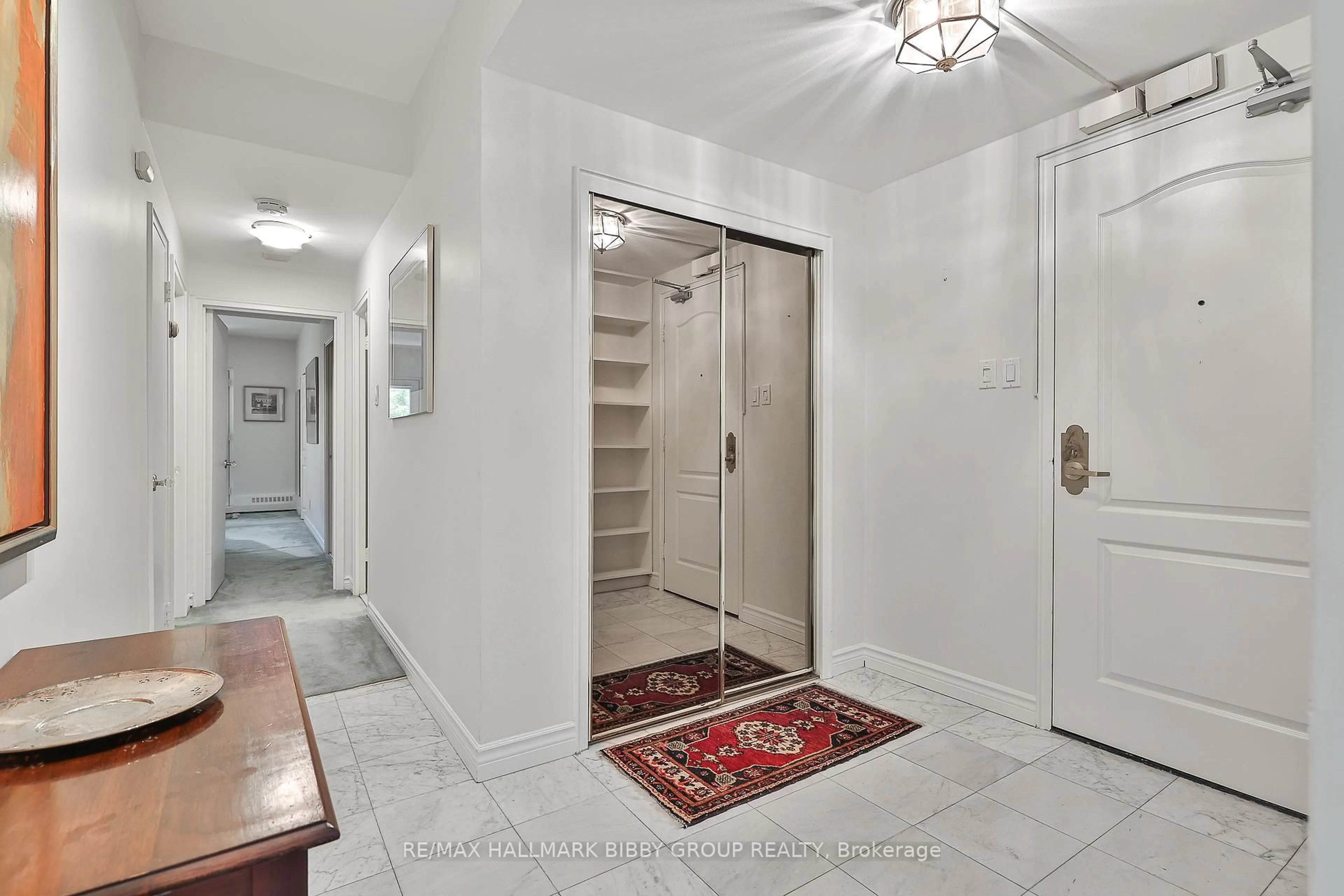 Indoor entryway for 21 Dale Ave #435, Toronto Ontario M4W 1K3