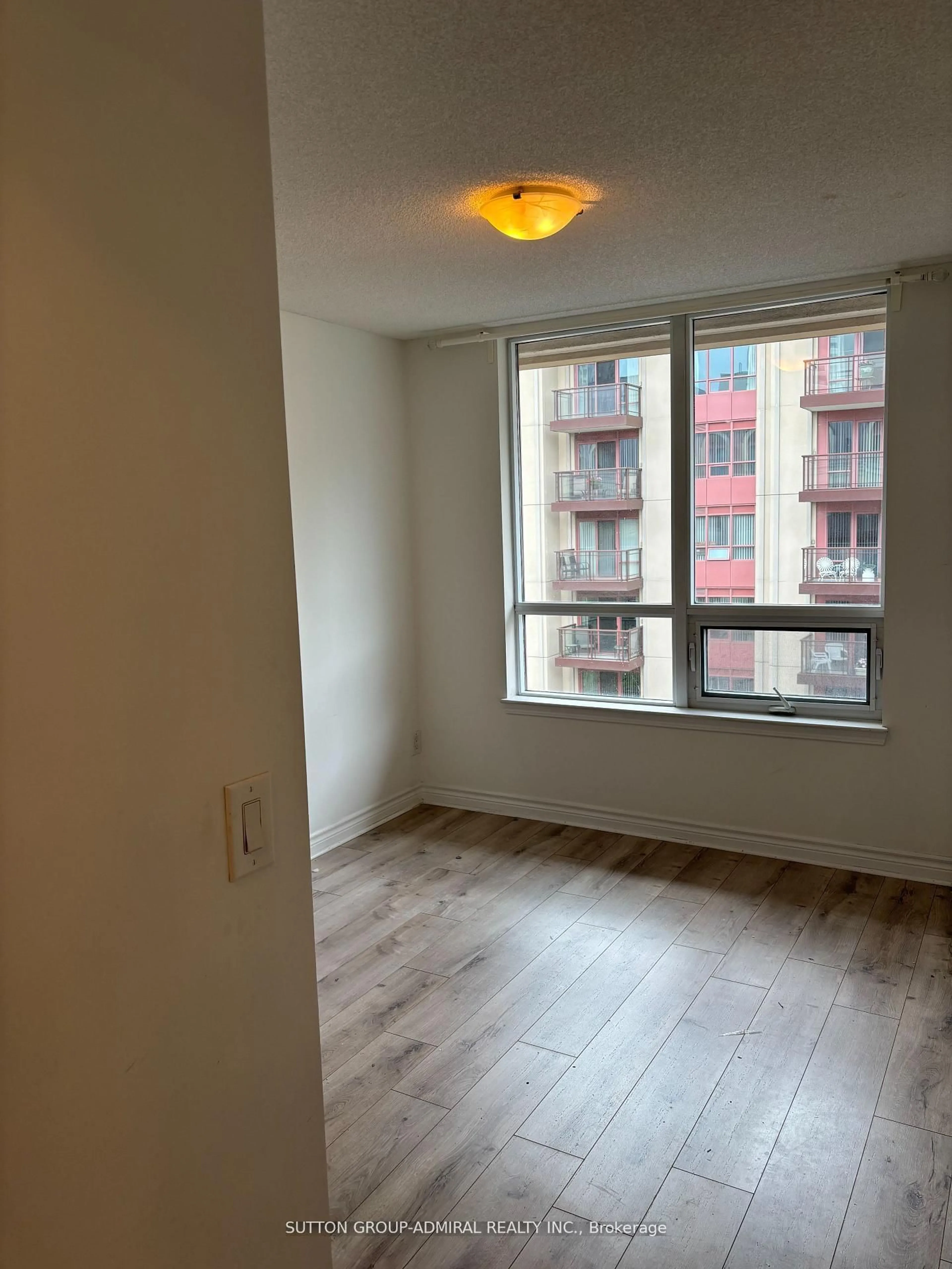 A pic of a room for 27 Rean Dr #604, Toronto Ontario M2K 0A6