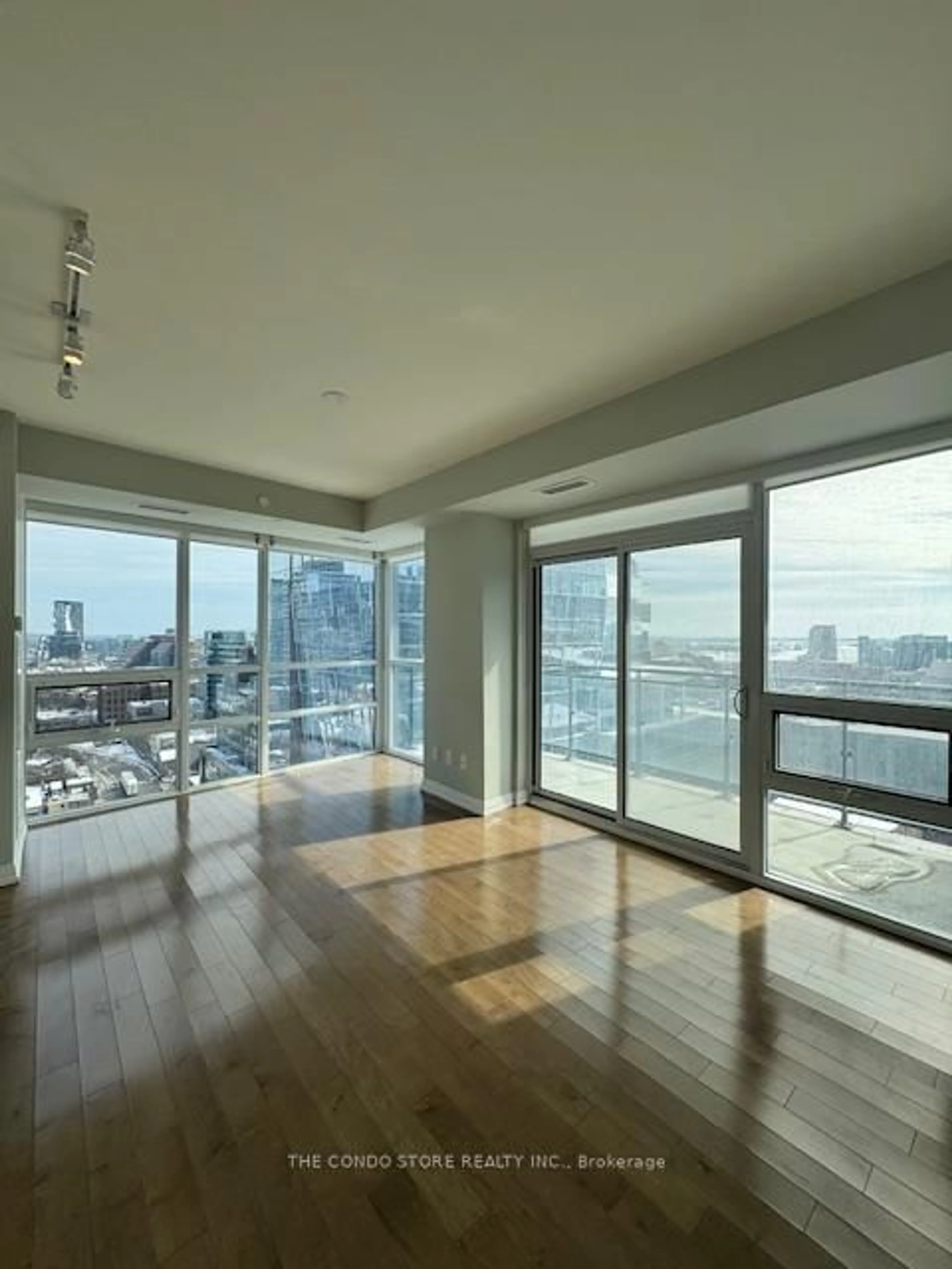 A pic of a room for 460 Adelaide St #1911, Toronto Ontario M5A 0E7