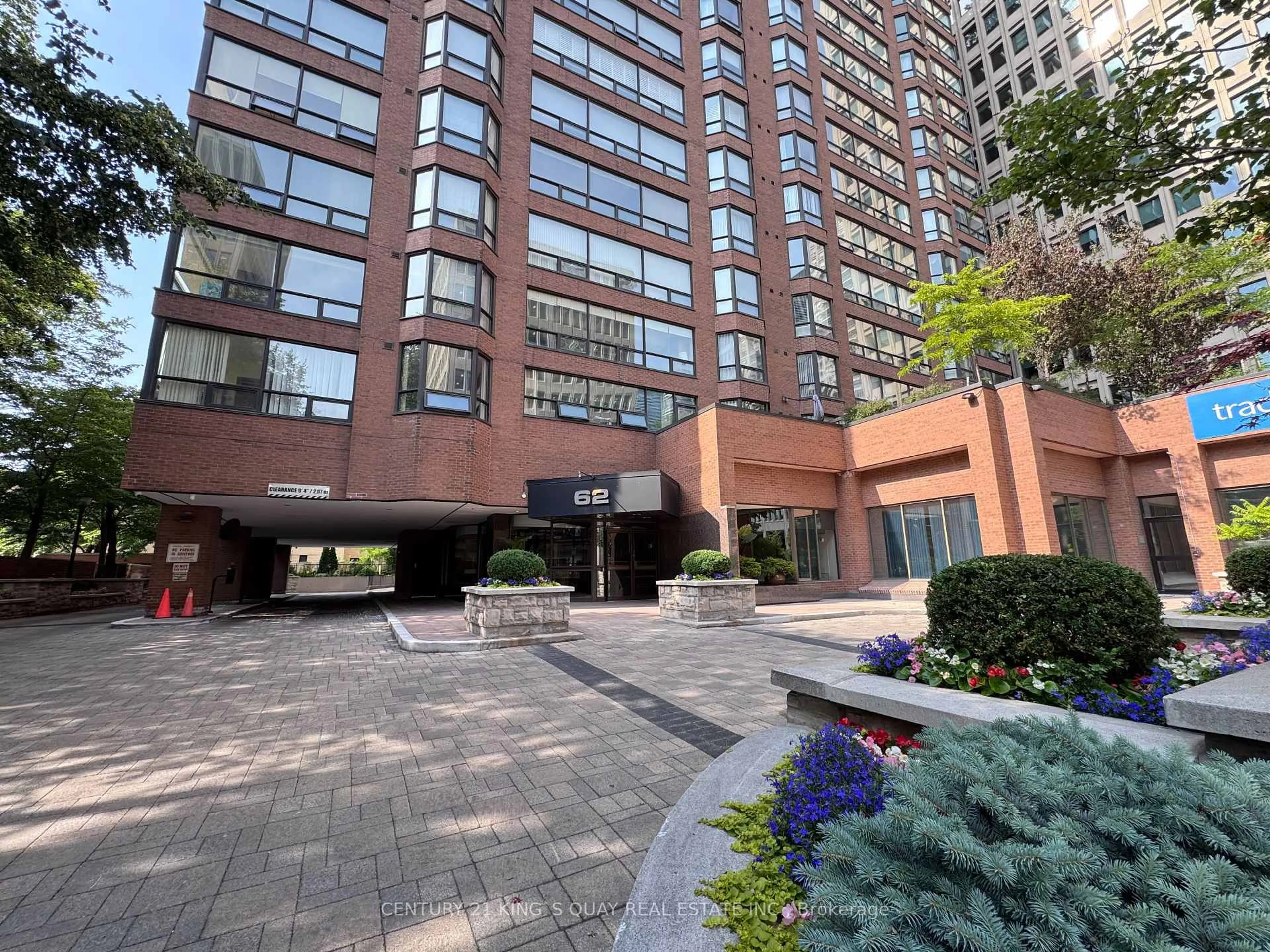 Unknown for 62 Wellesley St #1801, Toronto Ontario M5S 2X3
