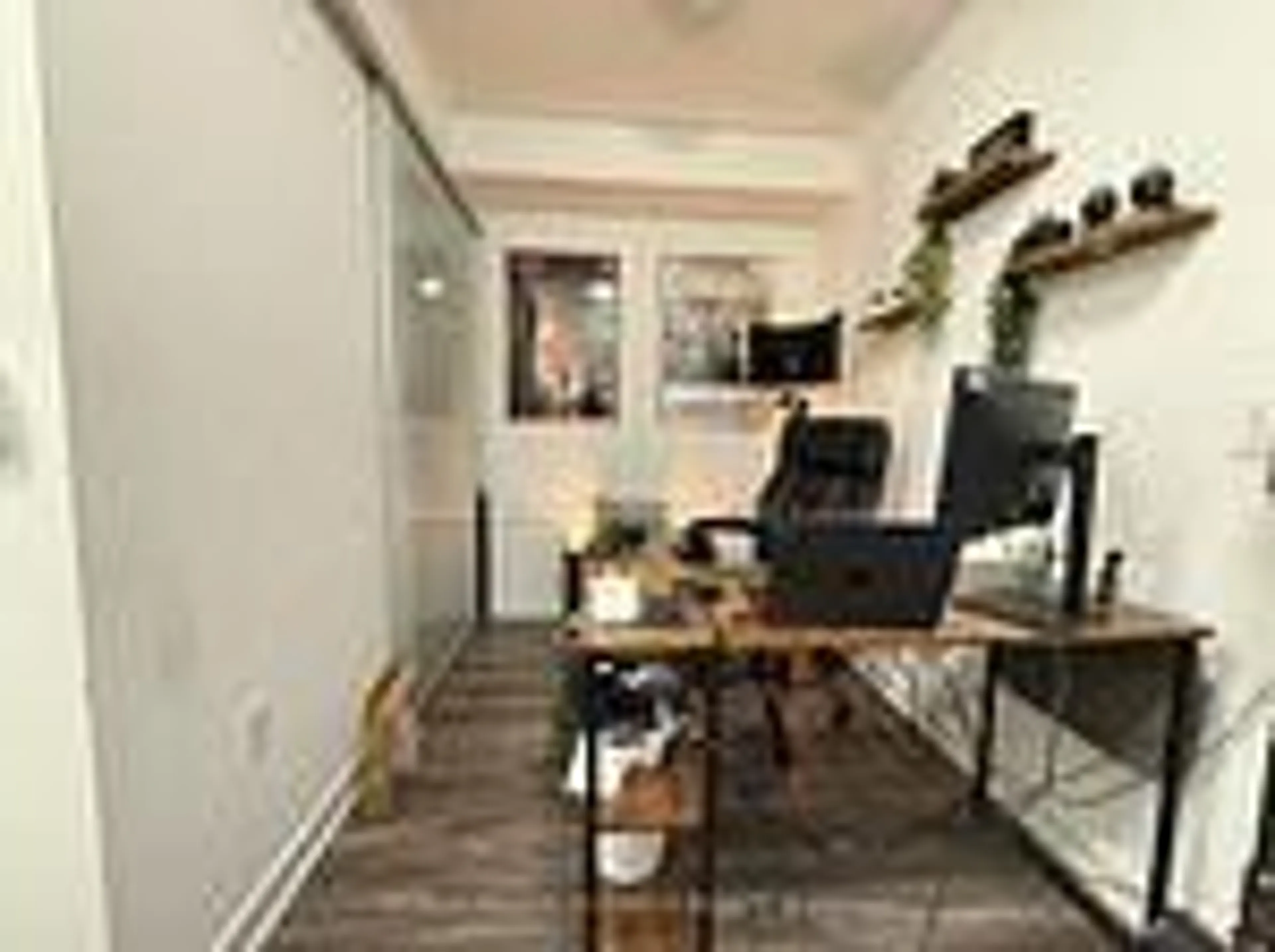 A pic of a room for 99 Broadway Ave #3202, Toronto Ontario M4P 0E3