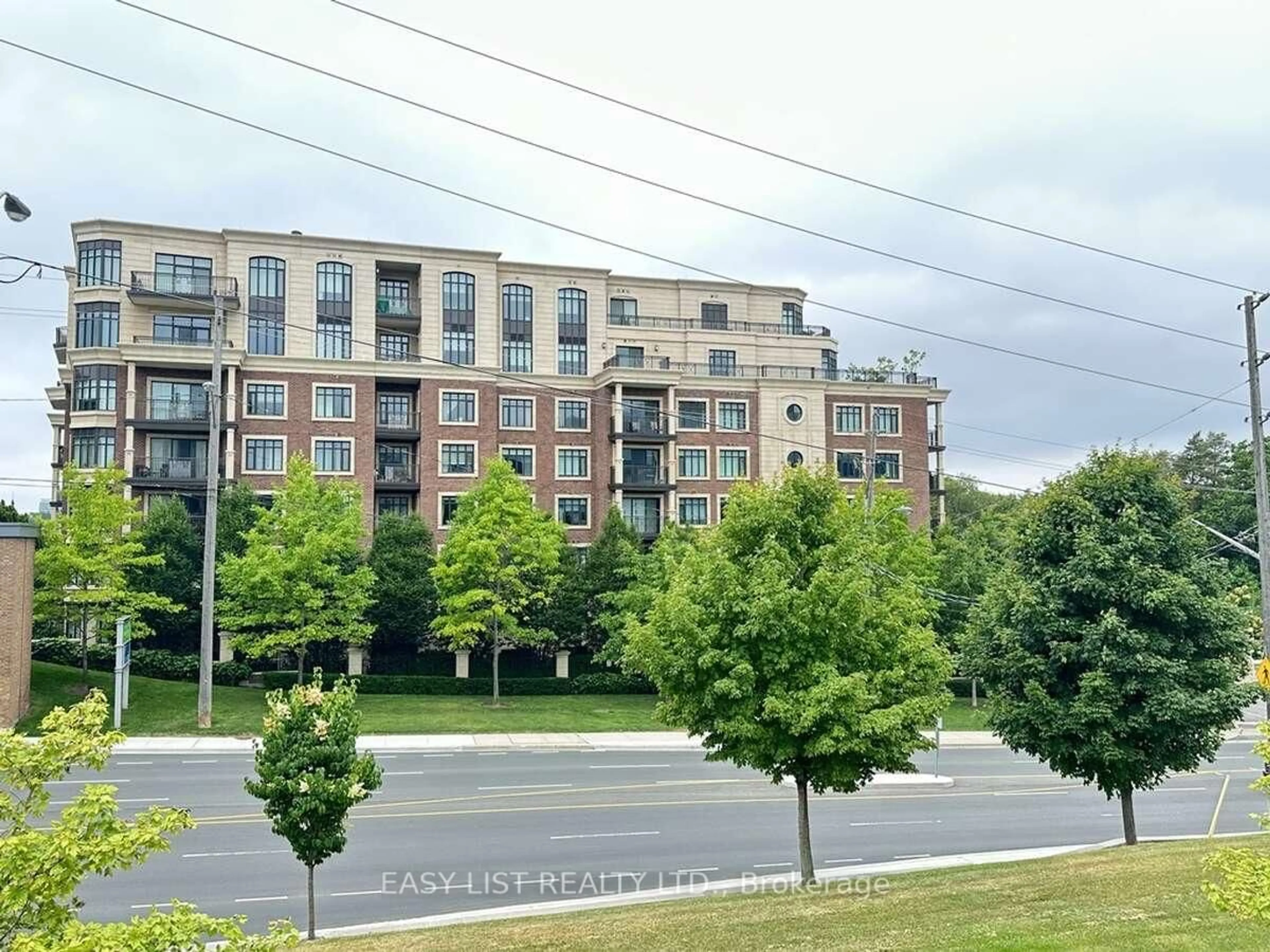 A pic from outside/outdoor area/front of a property/back of a property/a pic from drone, unknown for 1888 Bayview Ave #508, Toronto Ontario M4G 0A7