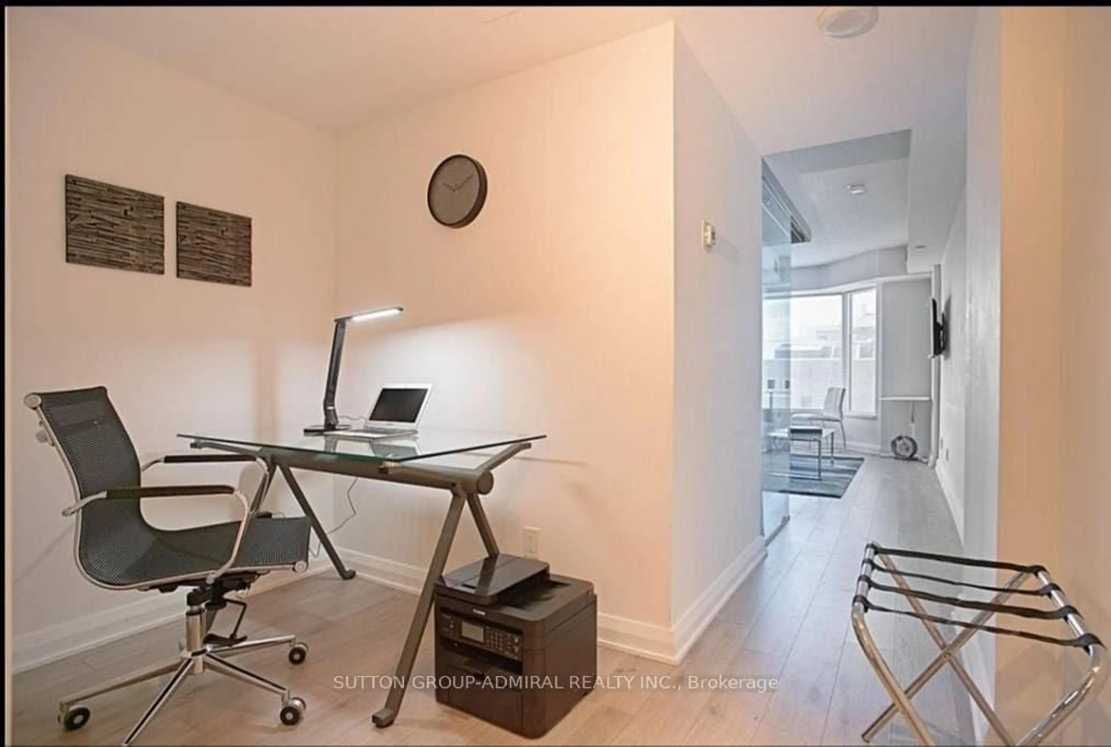 A pic of a room for 155 Yorkville Ave #701, Toronto Ontario M5R 1C4