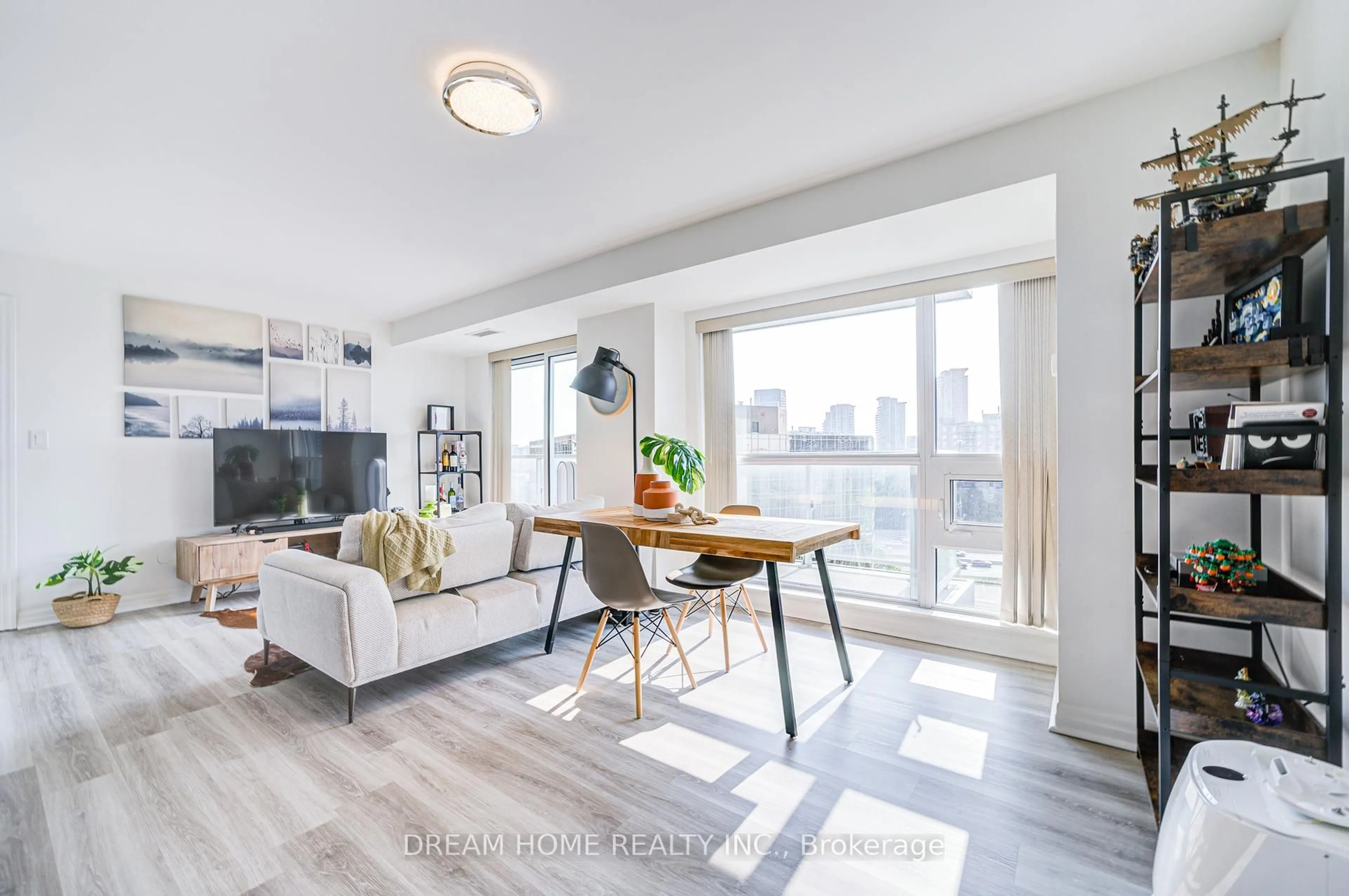 Living room with furniture, unknown for 2015 Sheppard Ave #904, Toronto Ontario M2J 0B3