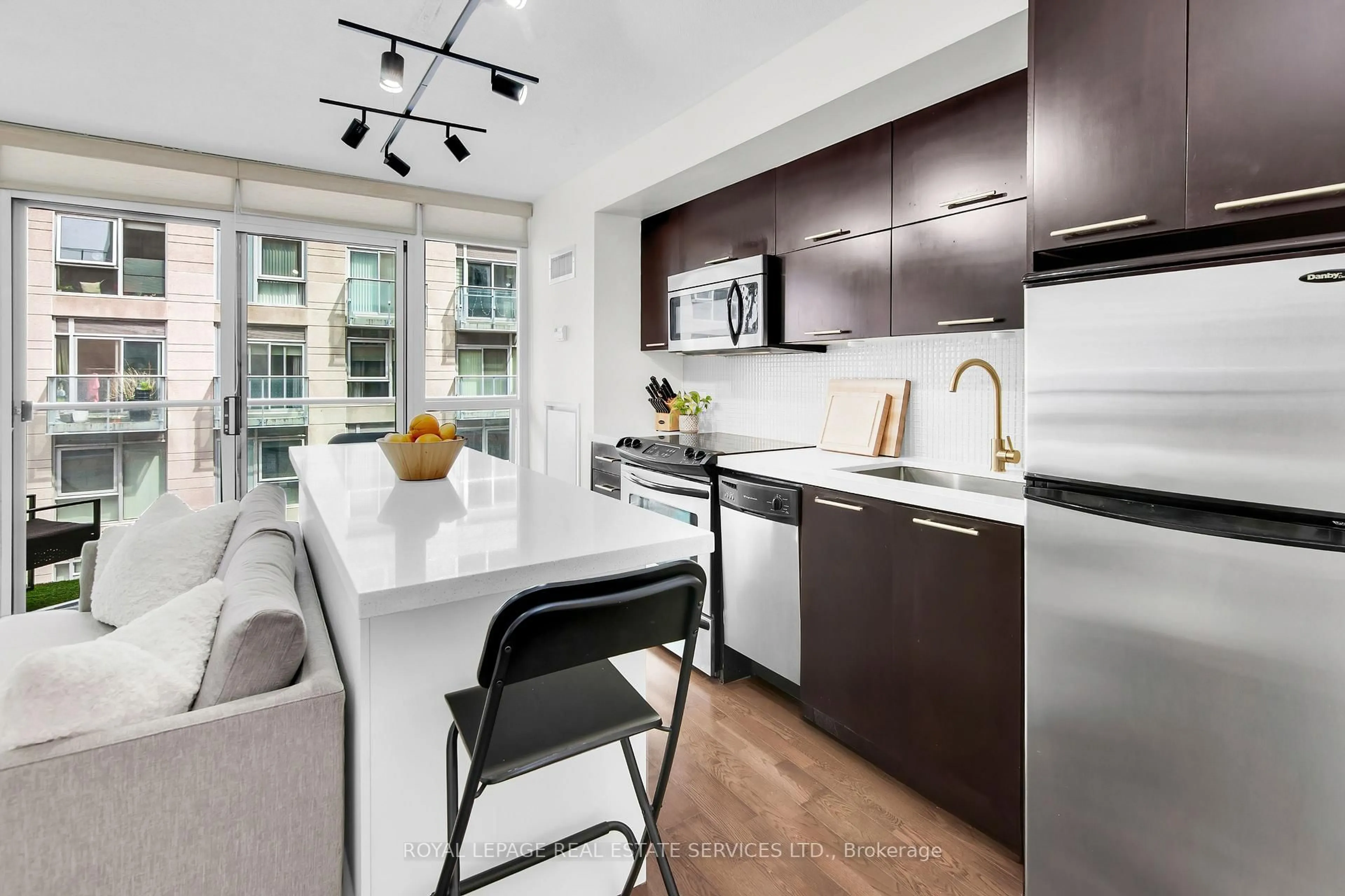 Open concept kitchen, unknown for 21 Nelson St #510, Toronto Ontario M5V 3H9