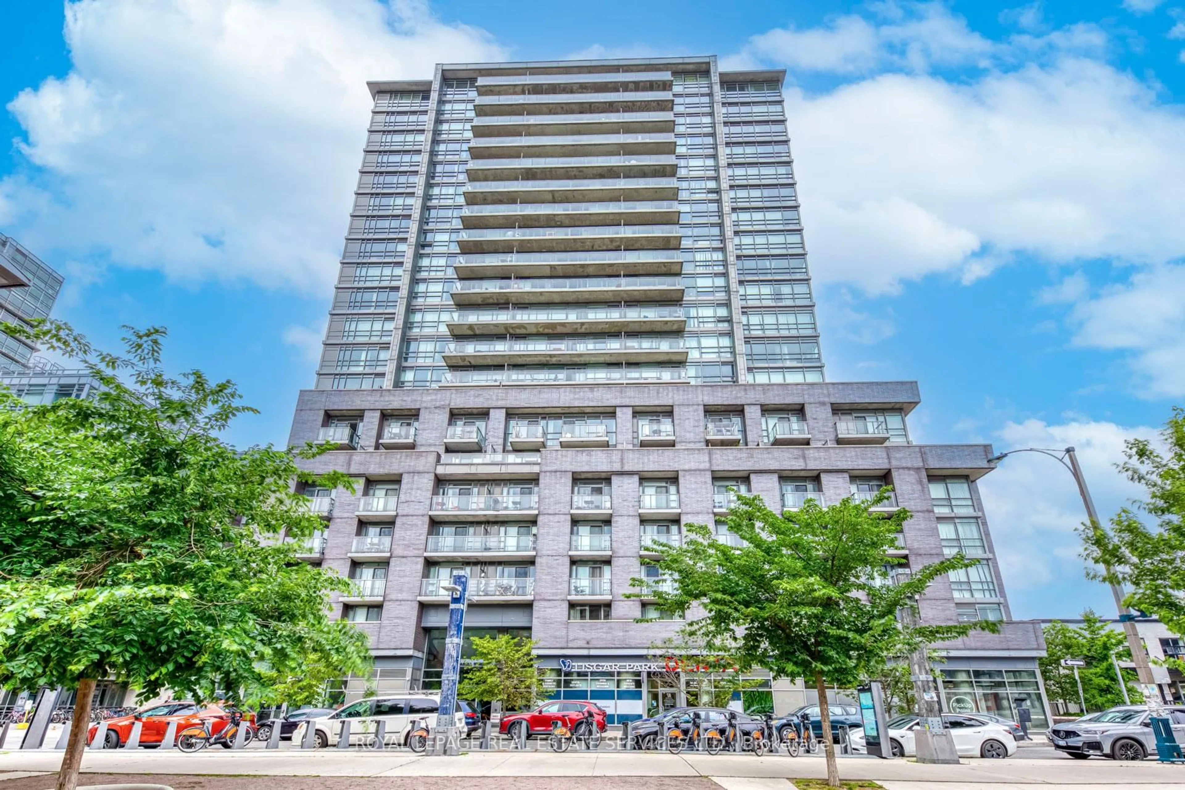 Indoor foyer for 68 Abell St #1136, Toronto Ontario M6J 0B1