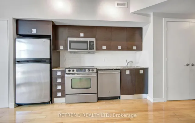 Additional property image - 33 Charles St Unit 1010