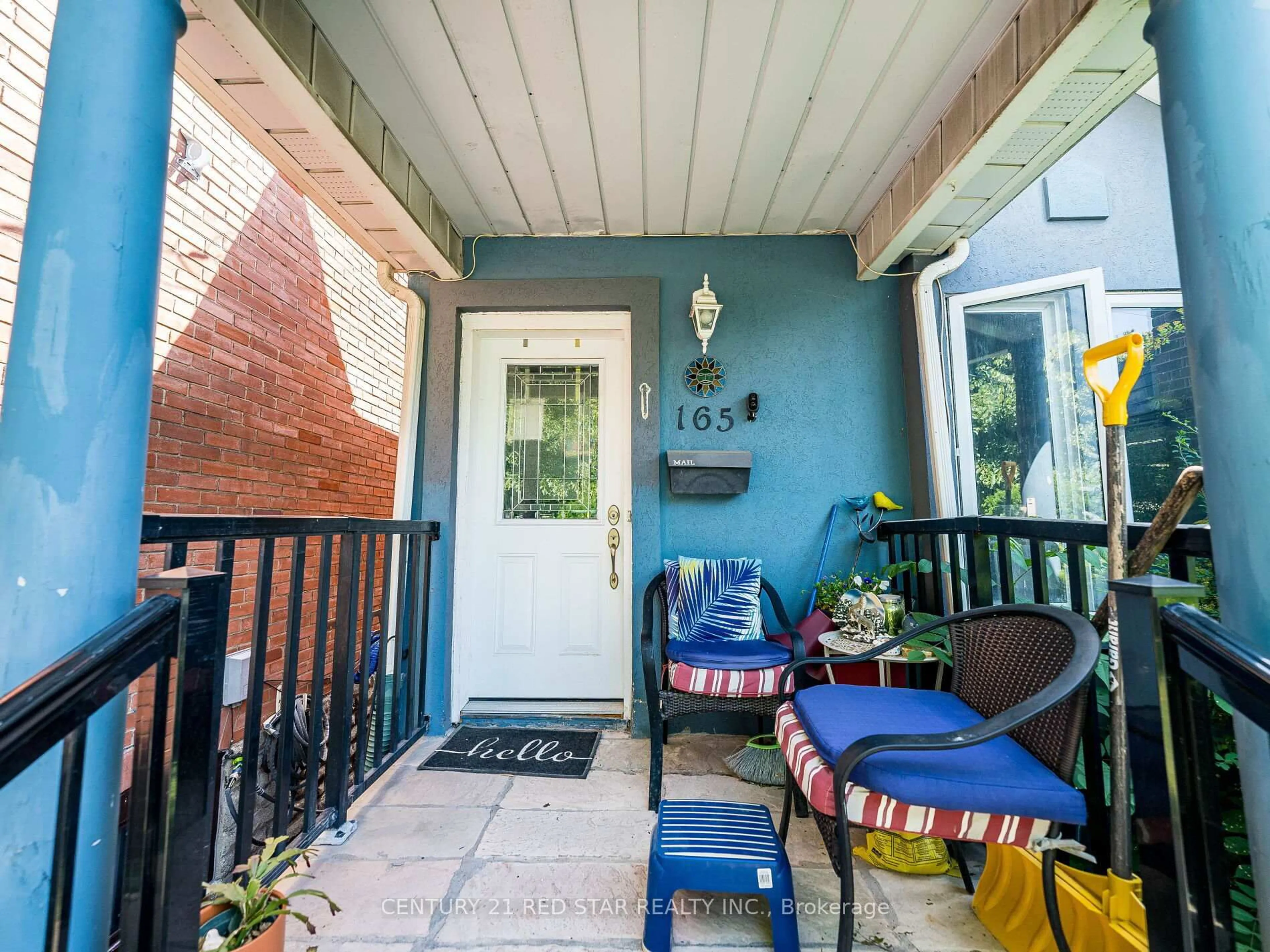 Patio, street for 165 Robina Ave, Toronto Ontario M6C 3Y8