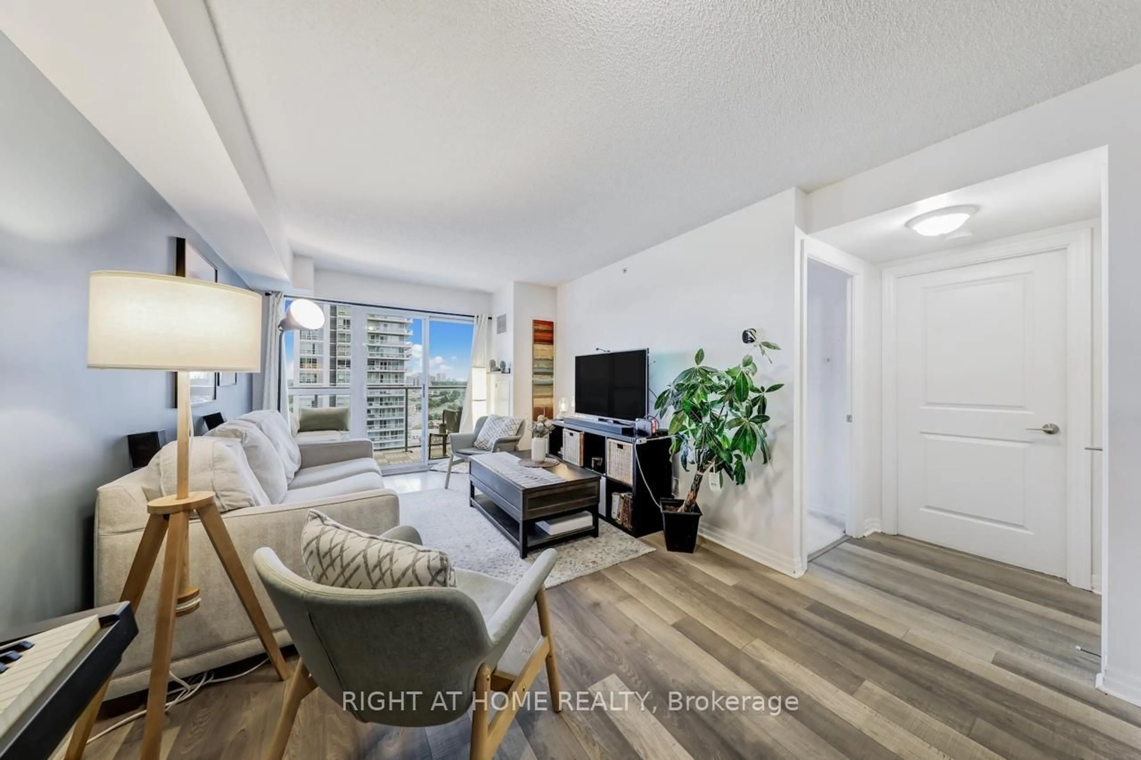 Living room with furniture, unknown for 275 Yorkland Rd #1408, Toronto Ontario M2J 0B4