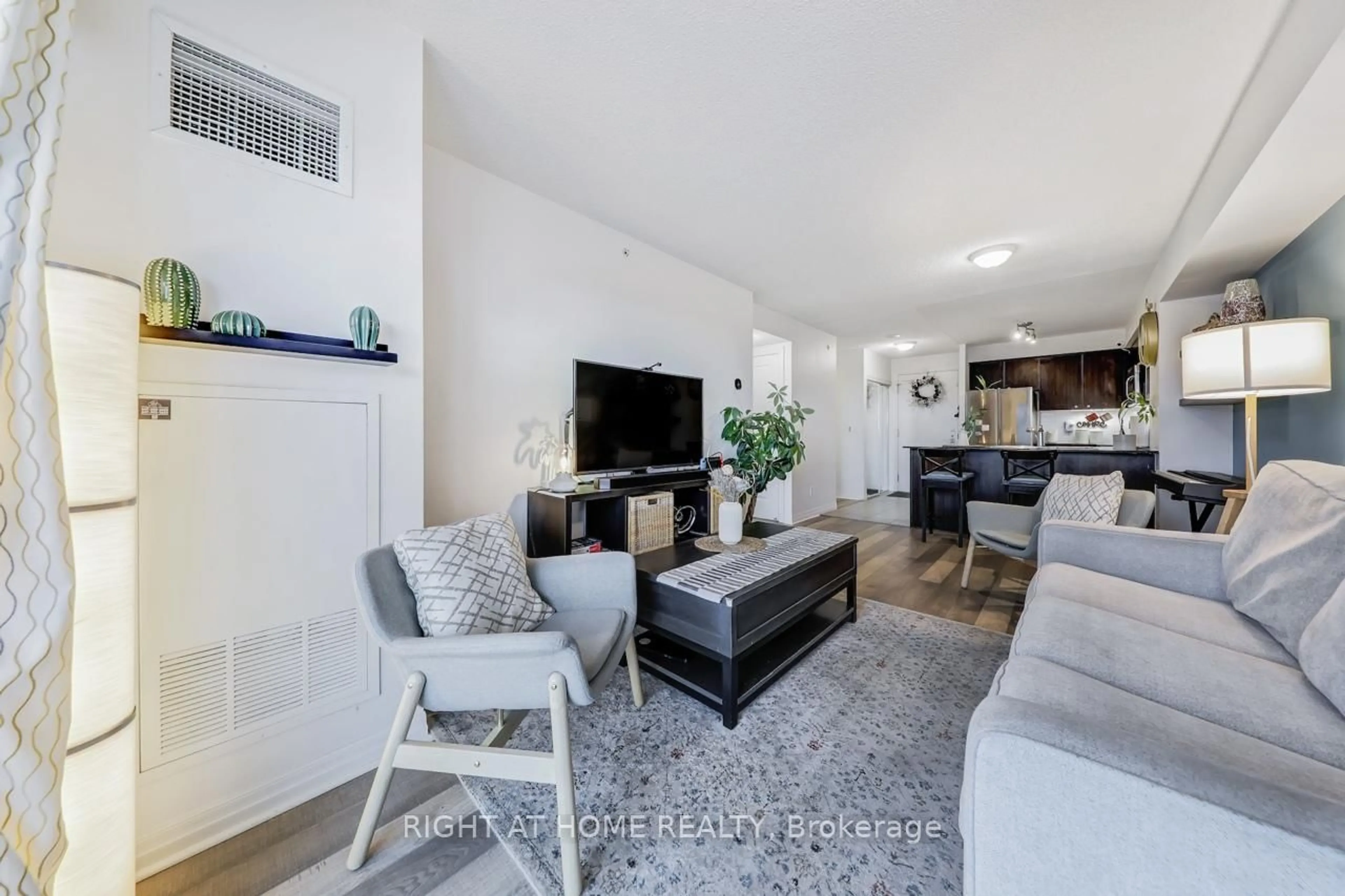 Living room with furniture, unknown for 275 Yorkland Rd #1408, Toronto Ontario M2J 0B4