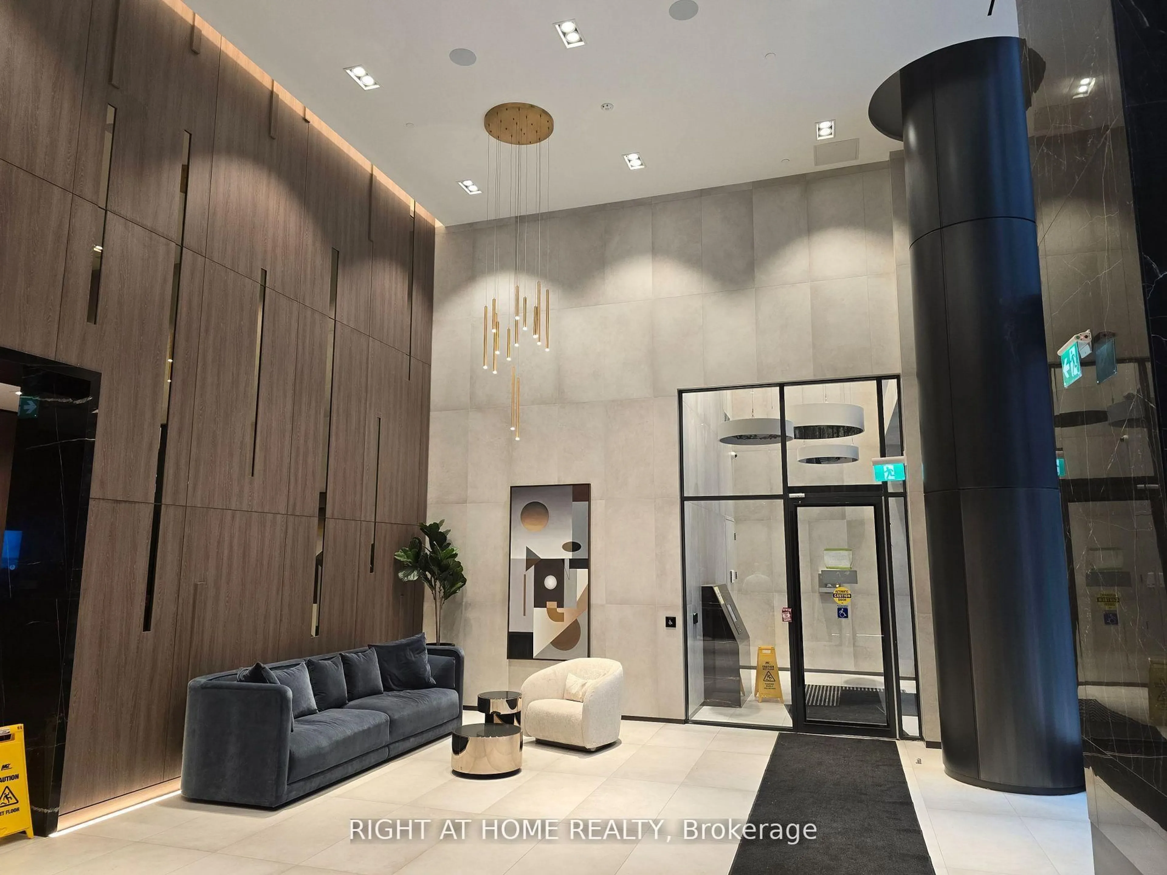 Indoor foyer for 55 Mercer St #4112, Toronto Ontario M5V 1H2