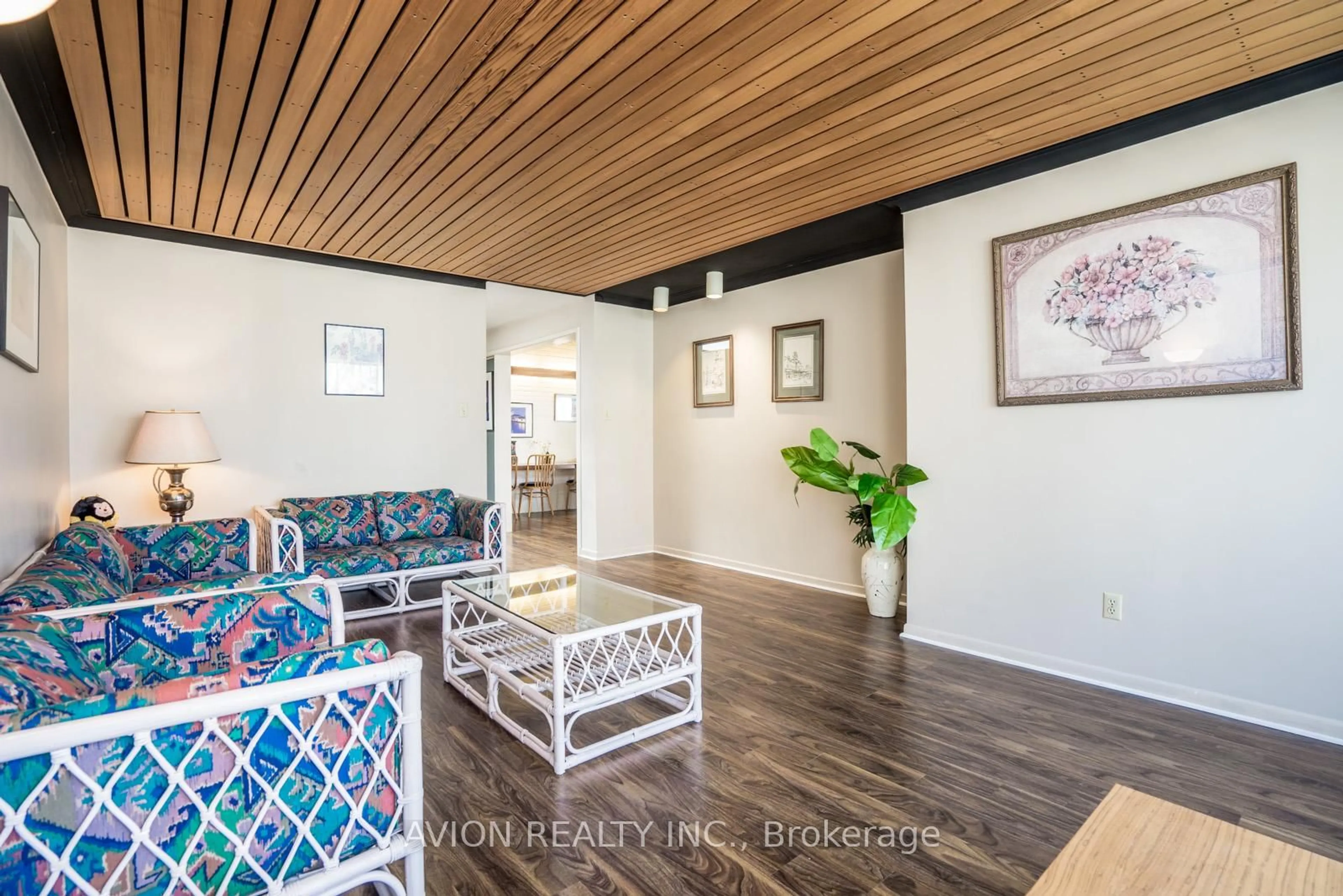Unknown for 215 Dunview Ave, Toronto Ontario M2N 4H9