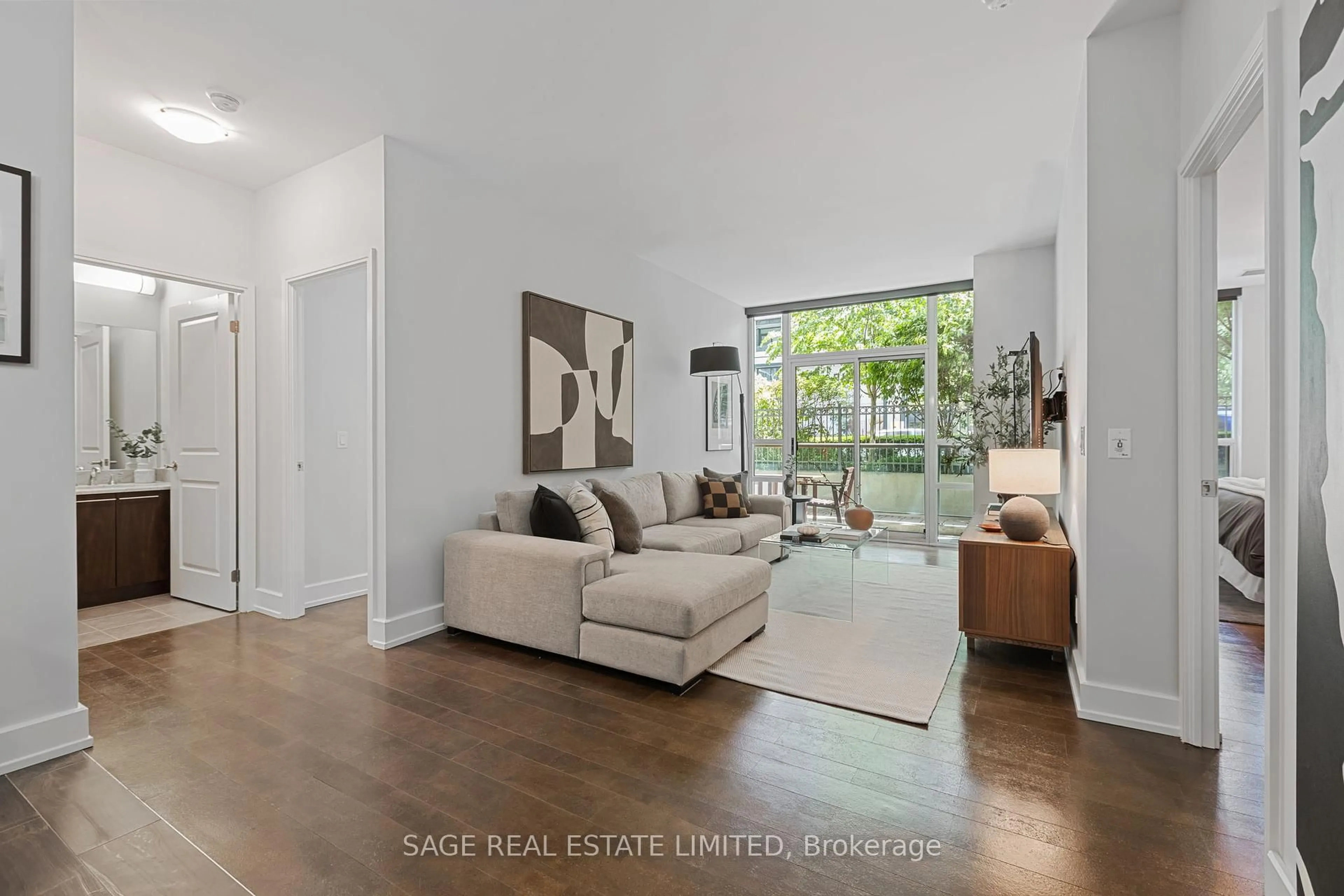 Living room with furniture, unknown for 88 Broadway Ave #103, Toronto Ontario M4P 0A5