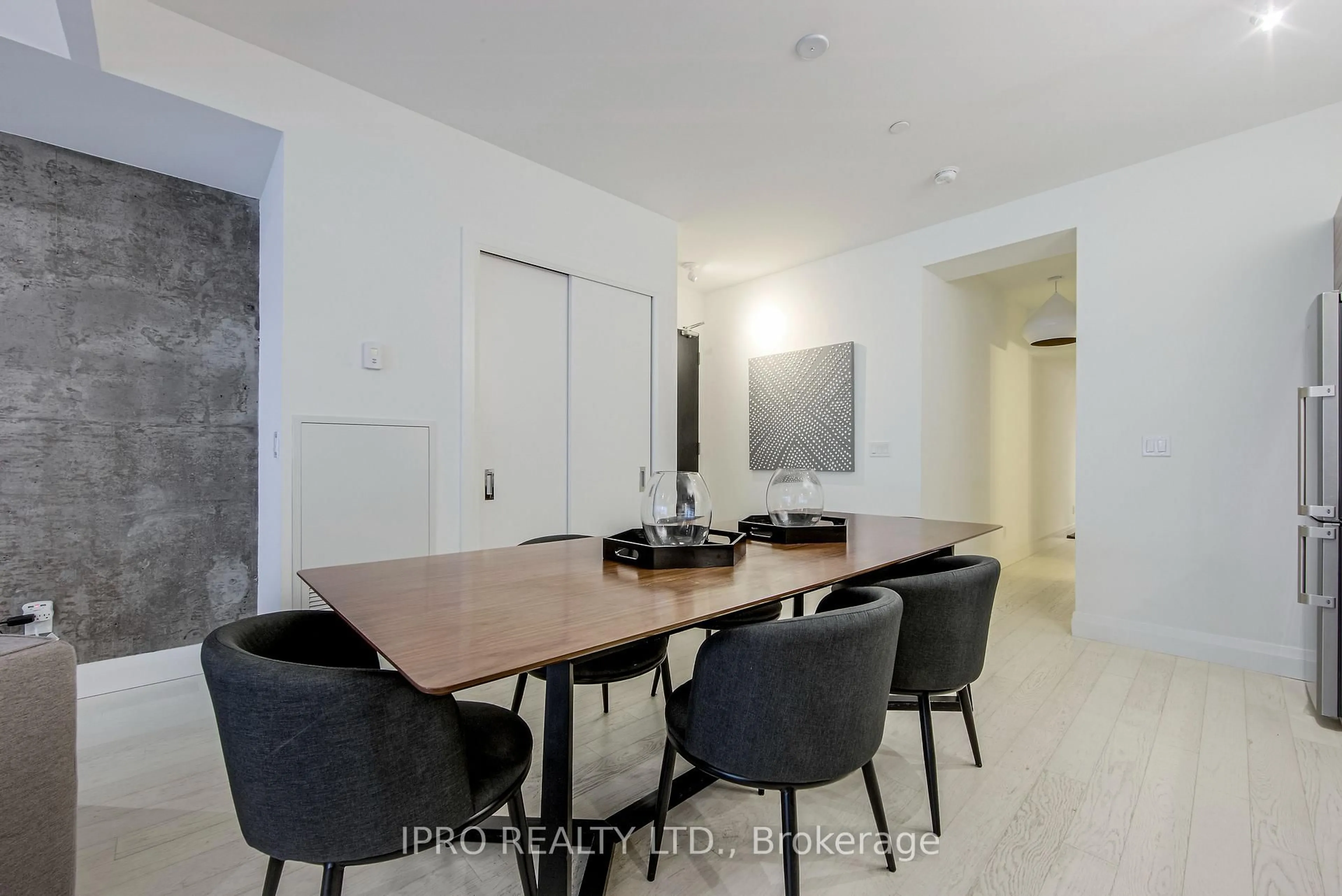 Dining room, unknown for 224 King St #501, Toronto Ontario M5V 1H8