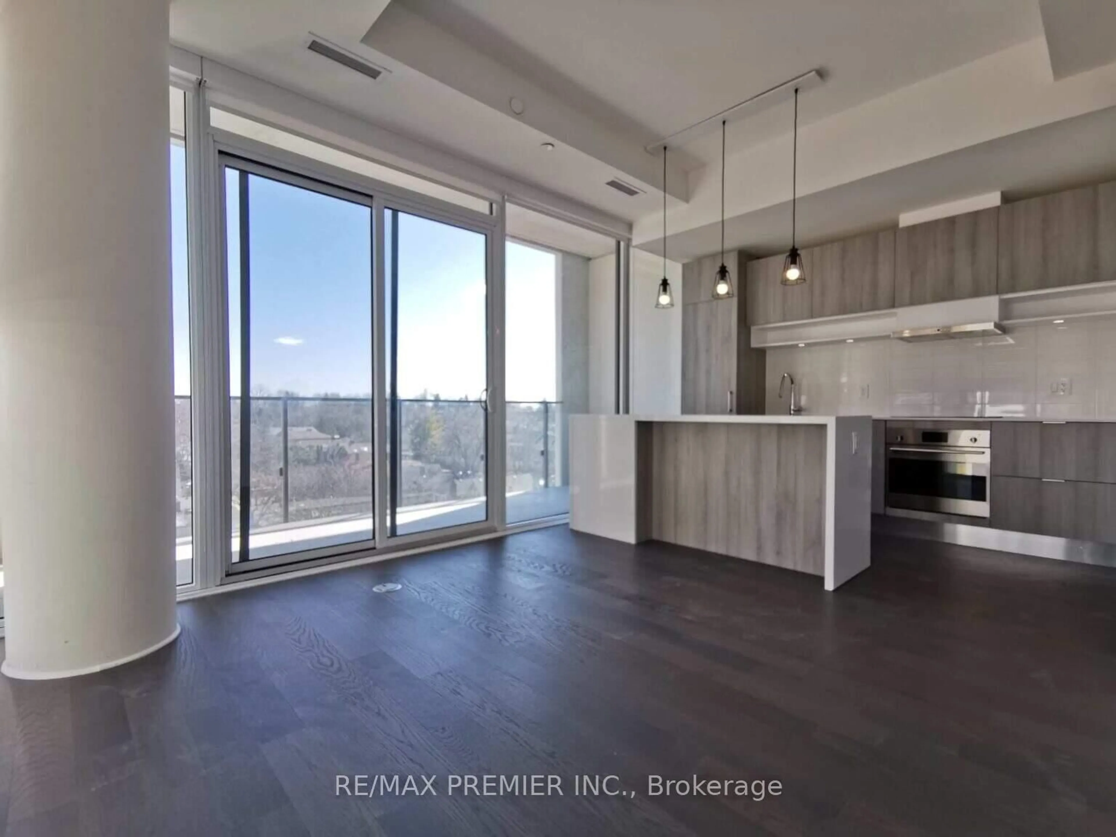 Open concept kitchen, unknown for 8 Hillsdale Ave #939, Toronto Ontario M4S 0B2