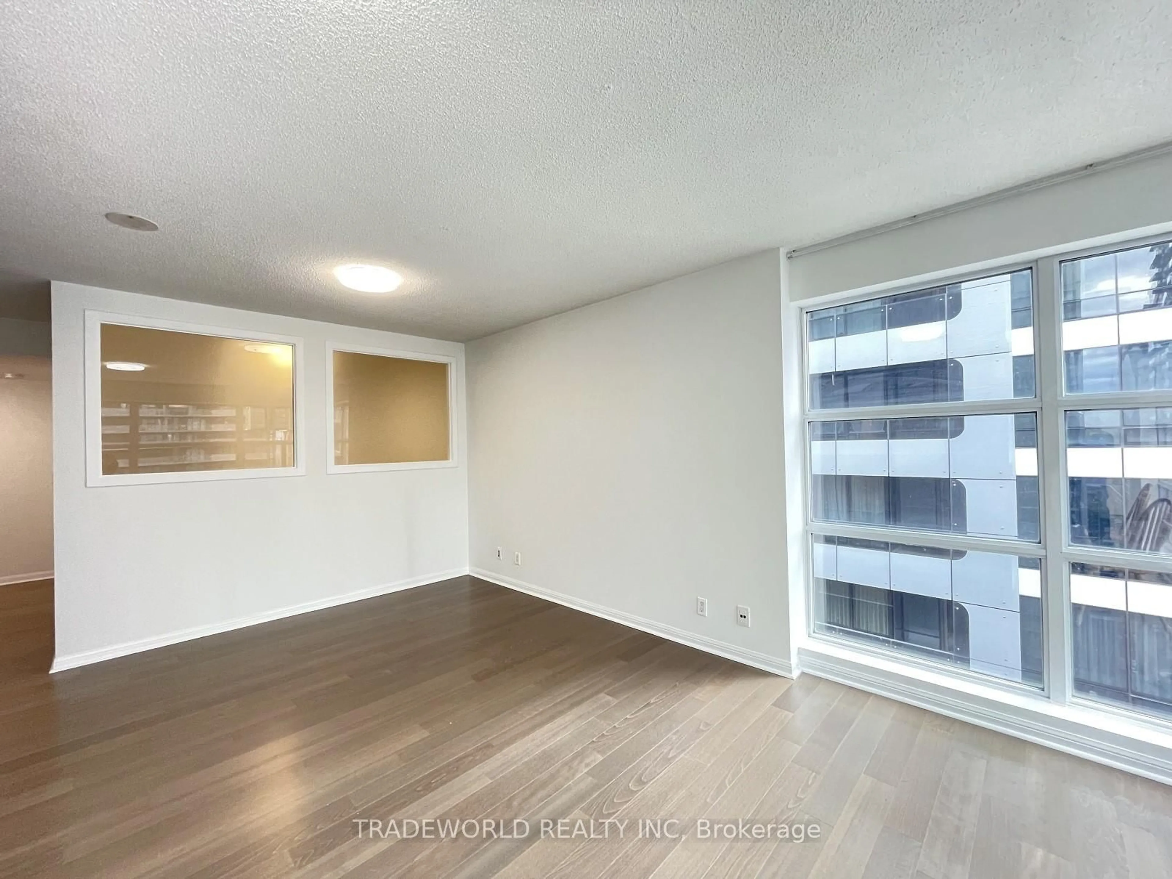 A pic of a room for 11 St Joseph St #1612, Toronto Ontario M4Y 1J8