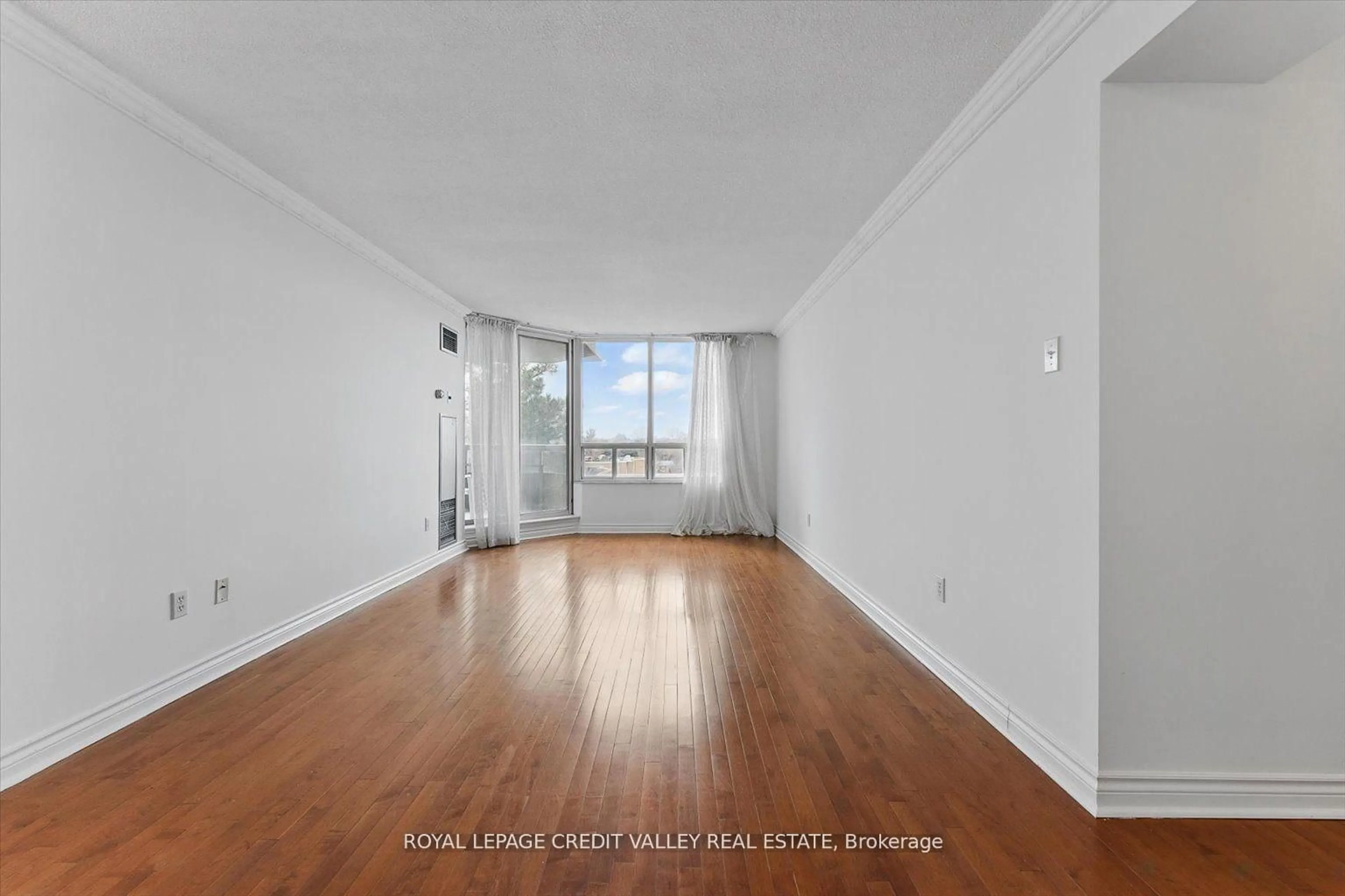 A pic of a room for 1200 Don Mills Rd #507, Toronto Ontario M3B 3N8