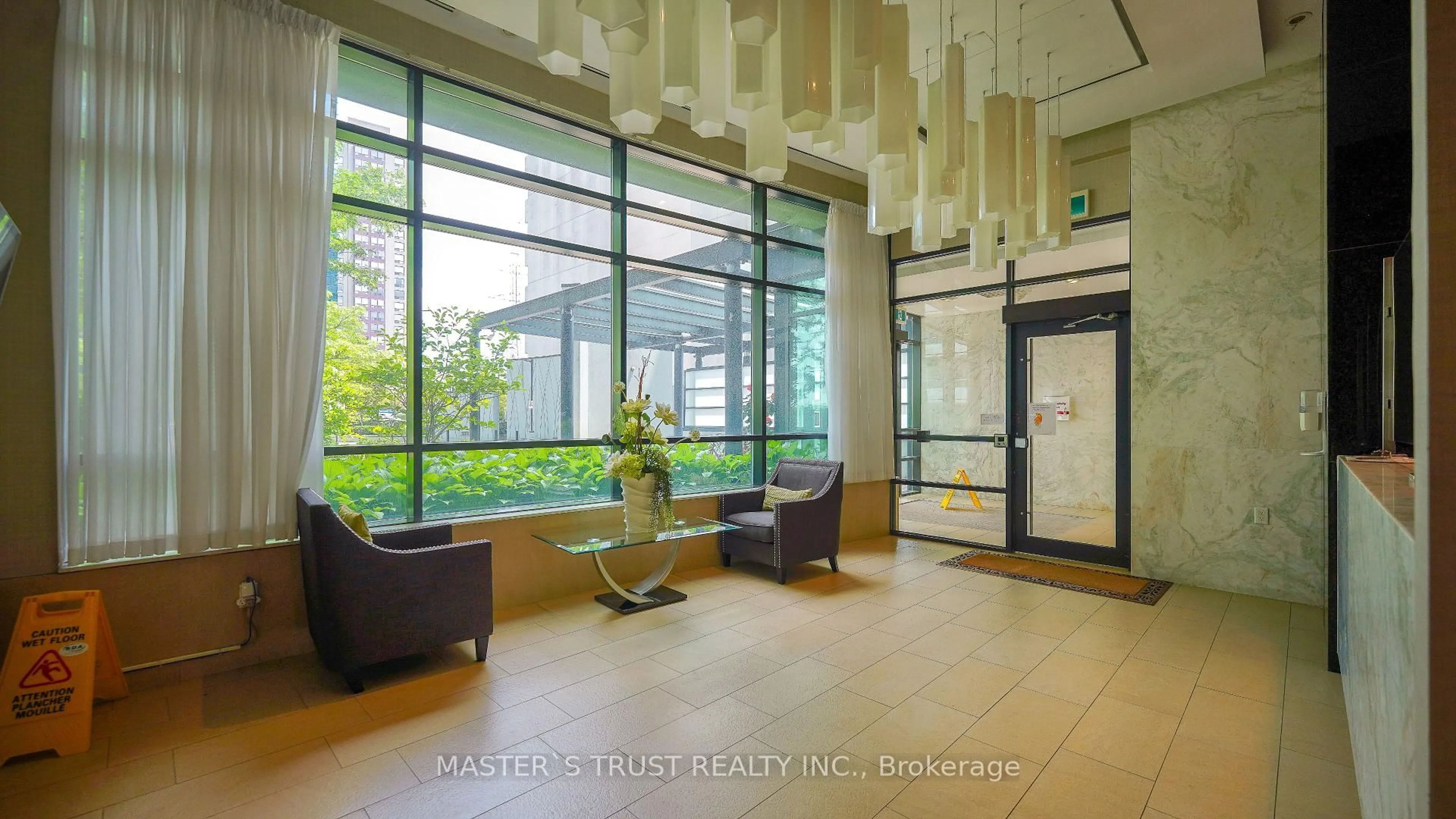Indoor foyer for 5740 Yonge St #501, Toronto Ontario M2M 0B1