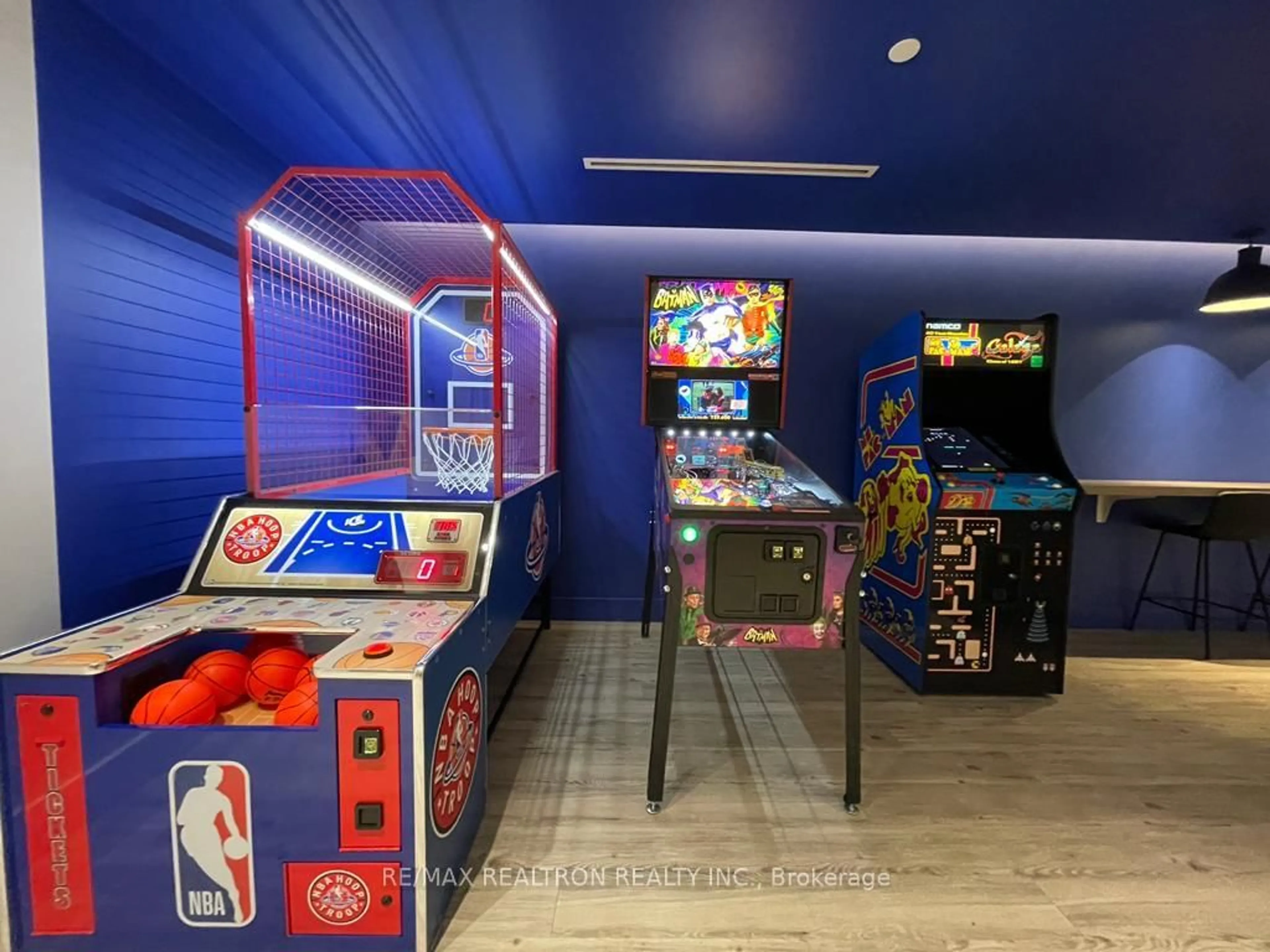 A pic of a room for 130 River St #2404, Toronto Ontario M5A 0R8
