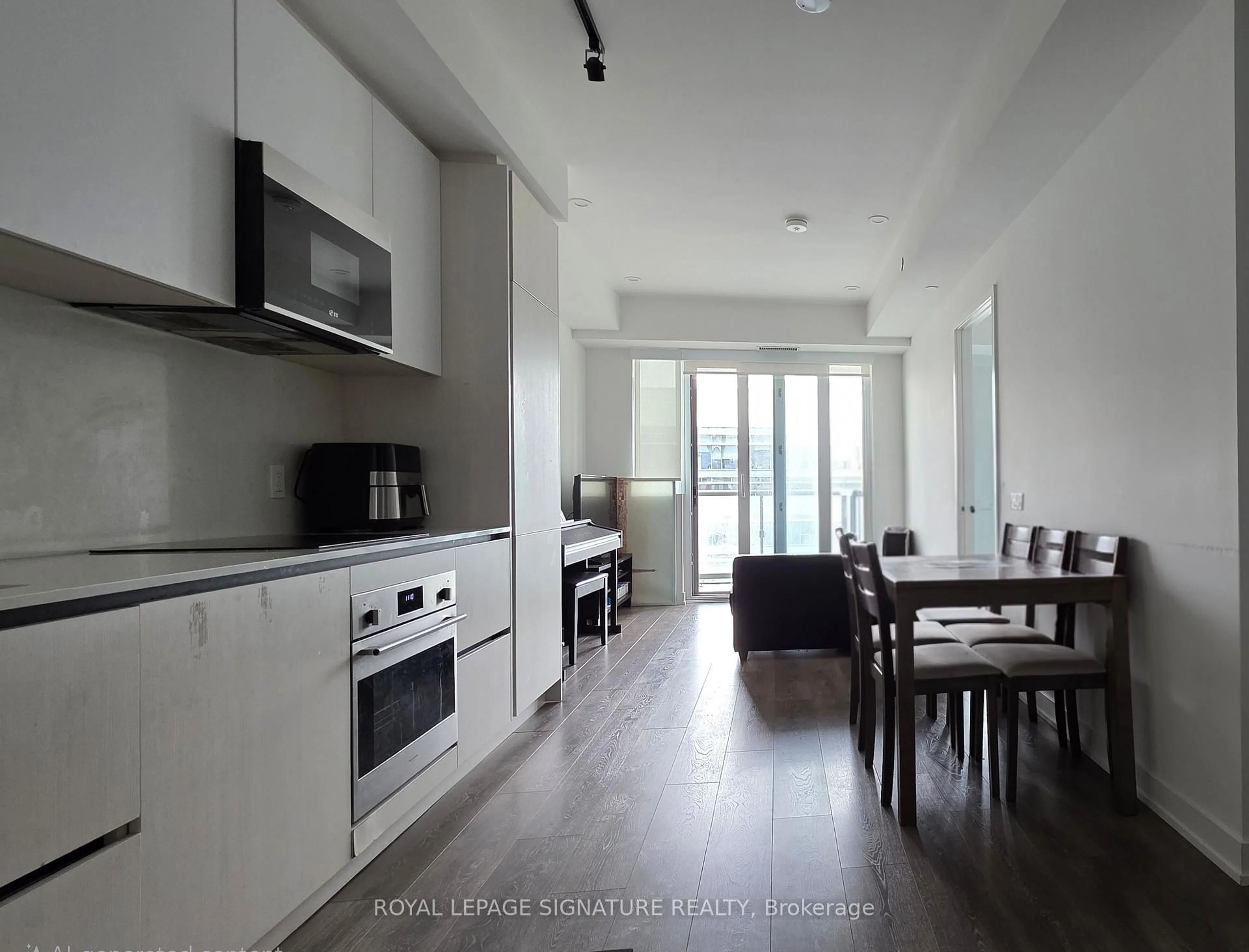 Unknown for 108 Peter St #2101, Toronto Ontario M5V 0W2