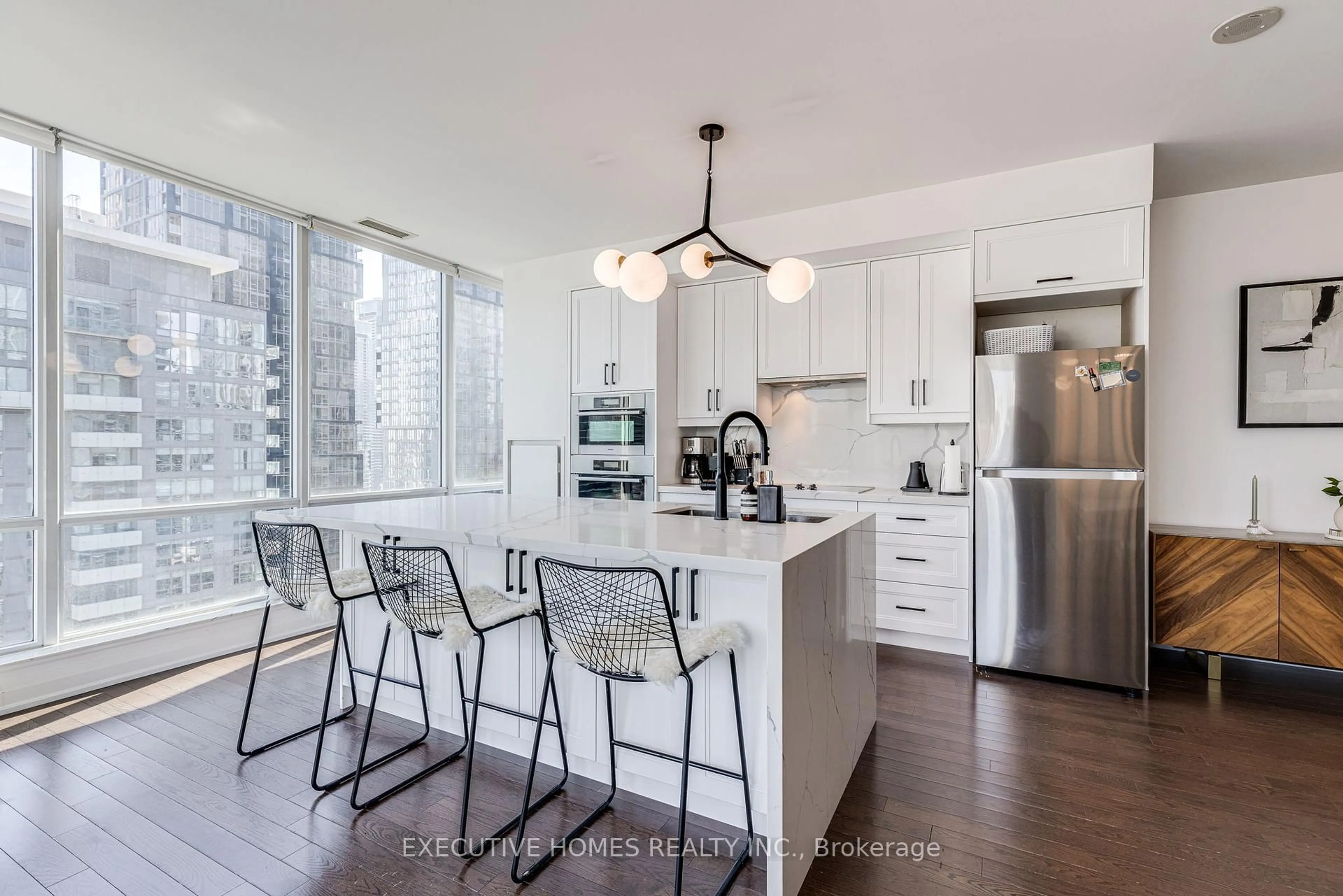 Open concept kitchen, unknown for 80 John St #2912, Toronto Ontario M5V 3X4