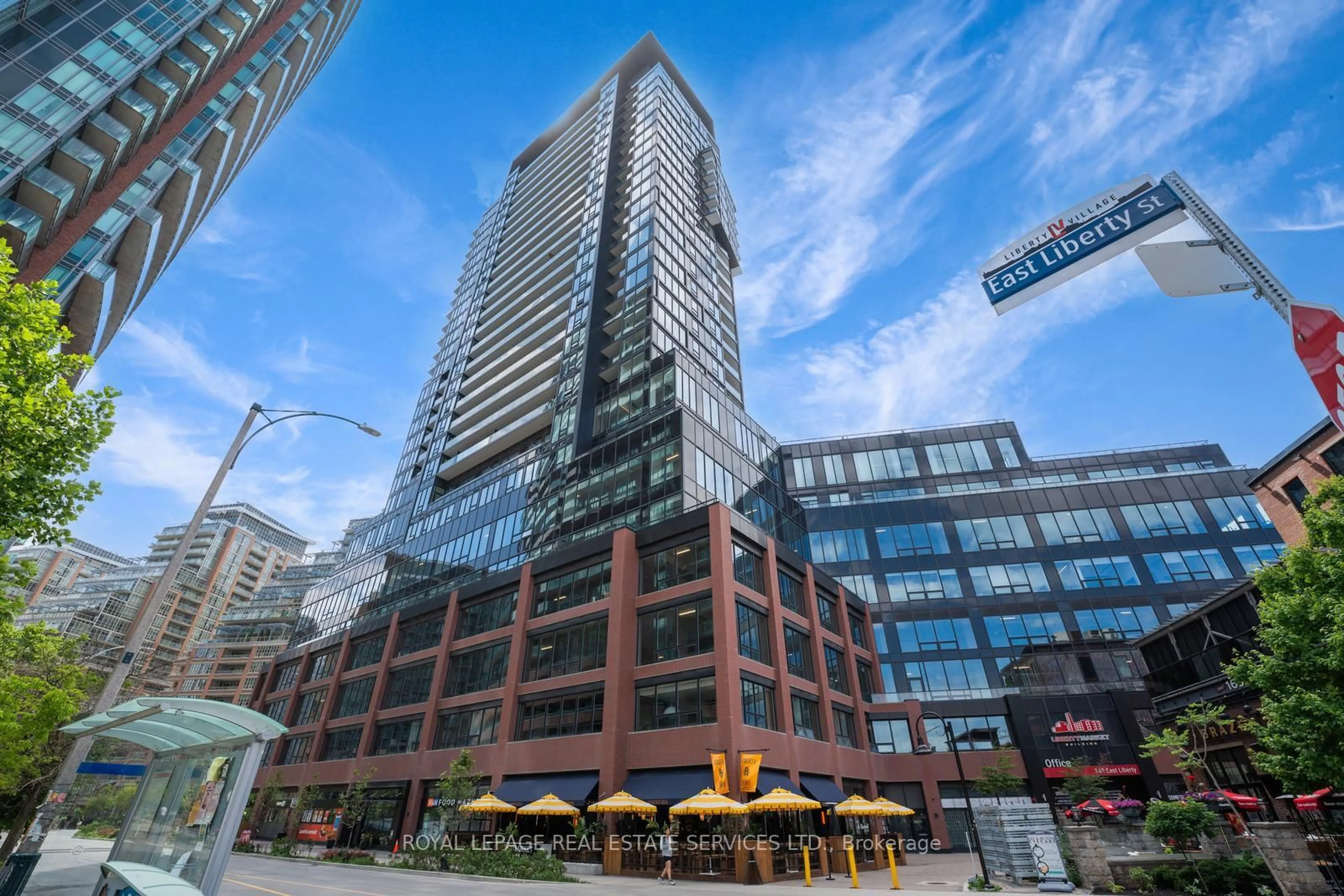Patio, building for 135 East Liberty St #1111, Toronto Ontario M6K 3K4