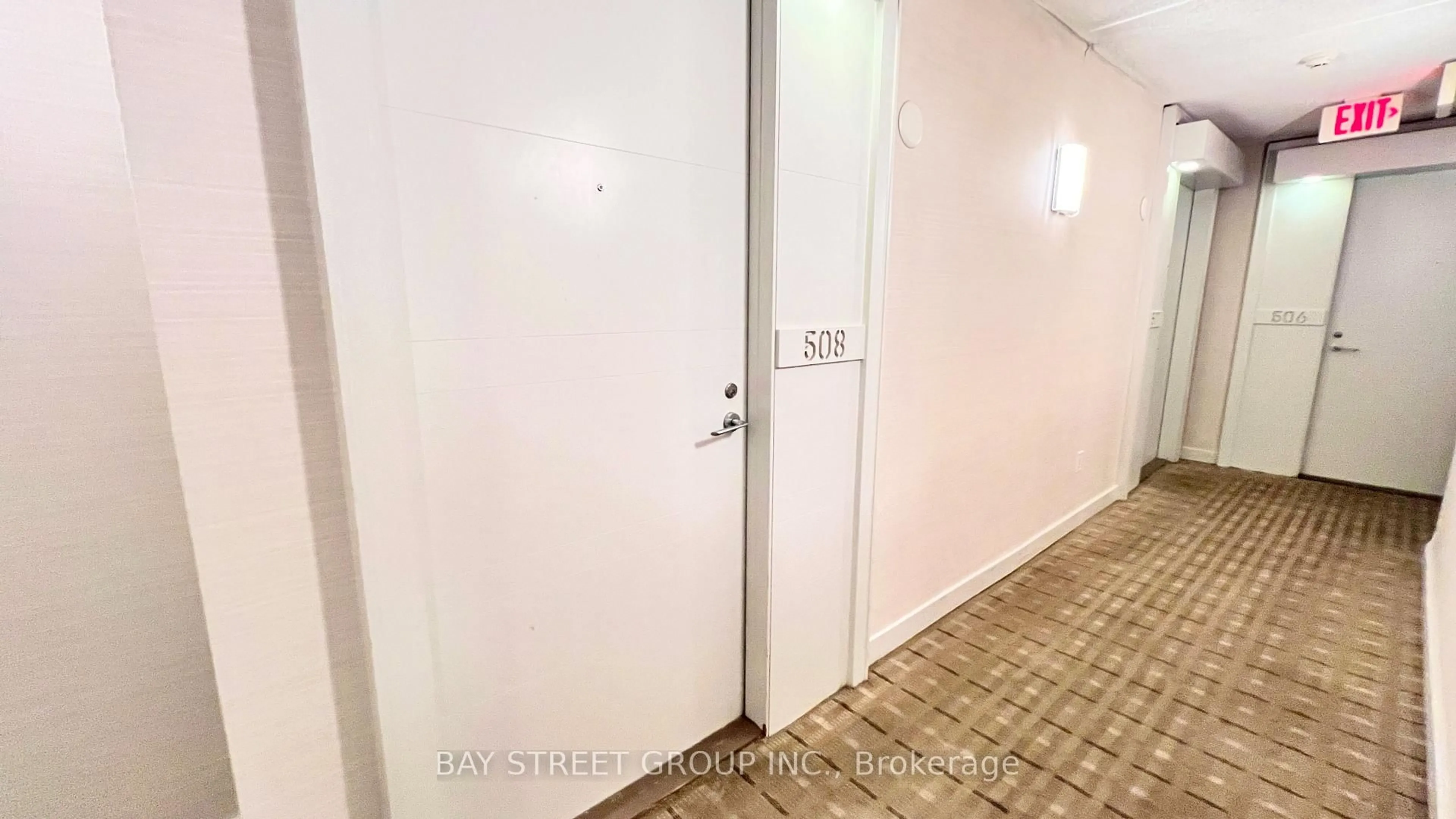 Indoor foyer for 38 Grenville St #508, Toronto Ontario M4Y 1A5
