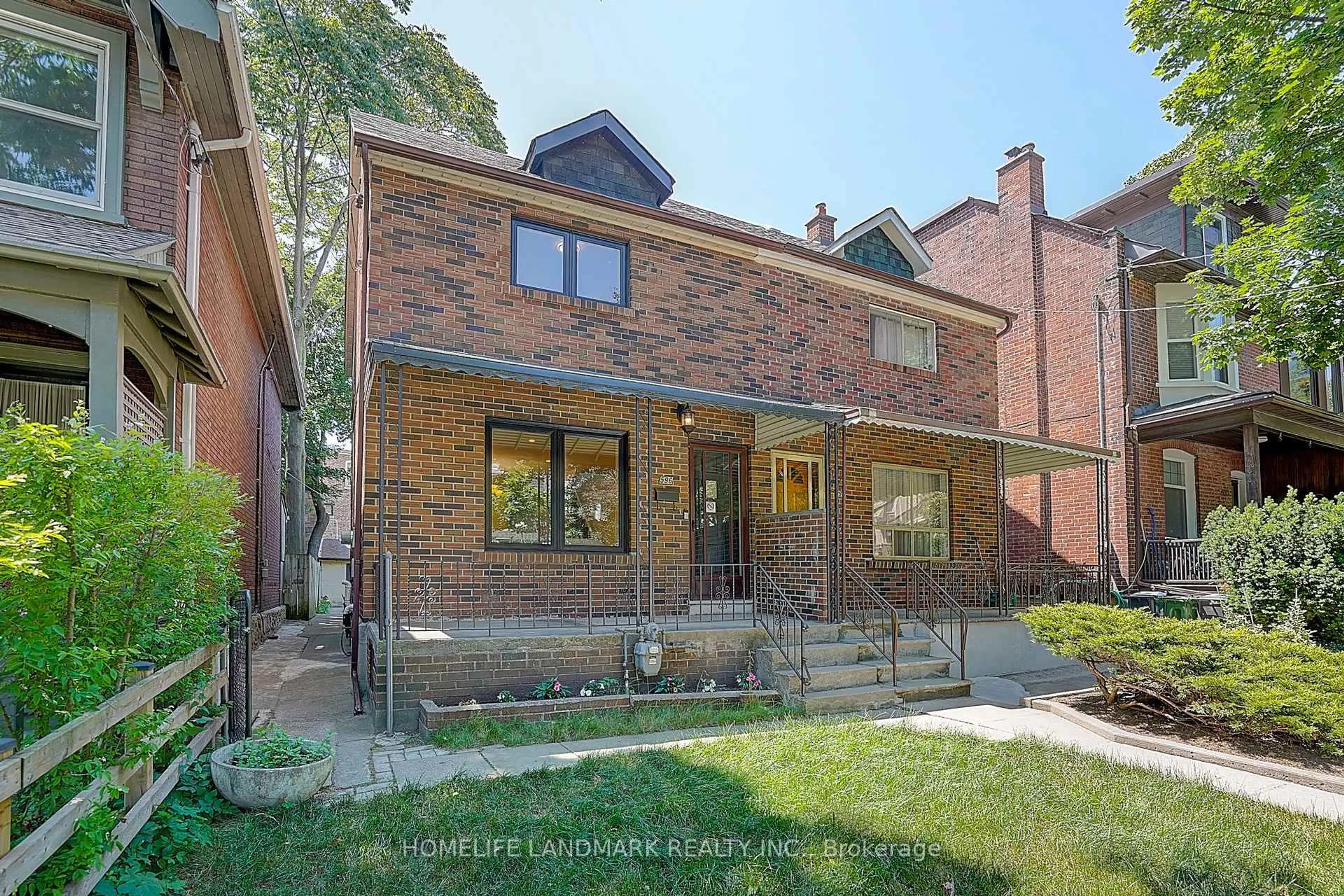 Home with brick exterior material, street for 596 Palmerston Ave, Toronto Ontario M6G 2P9