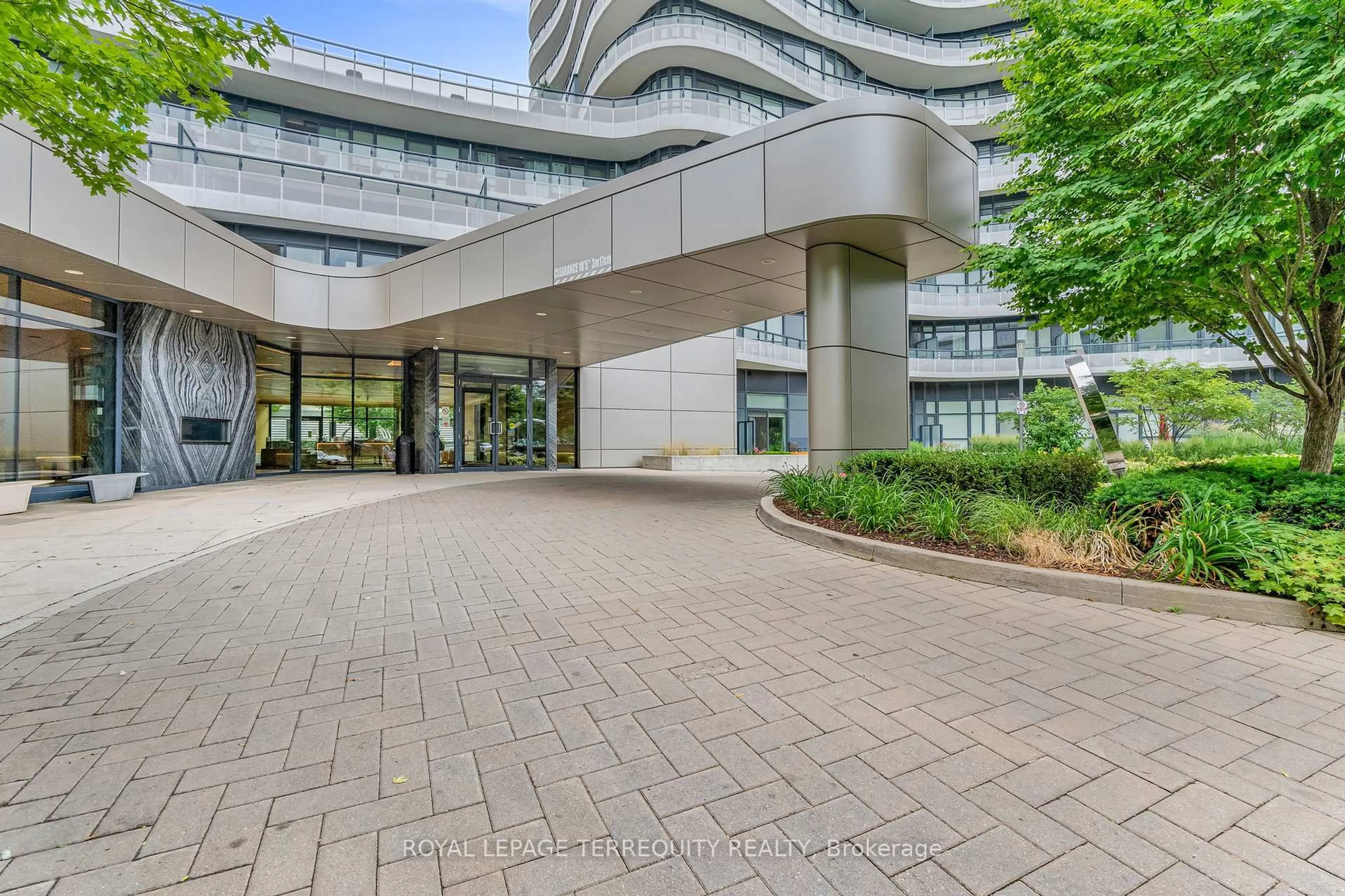 Indoor foyer for 99 The Donway West #523, Toronto Ontario M3C 0N8