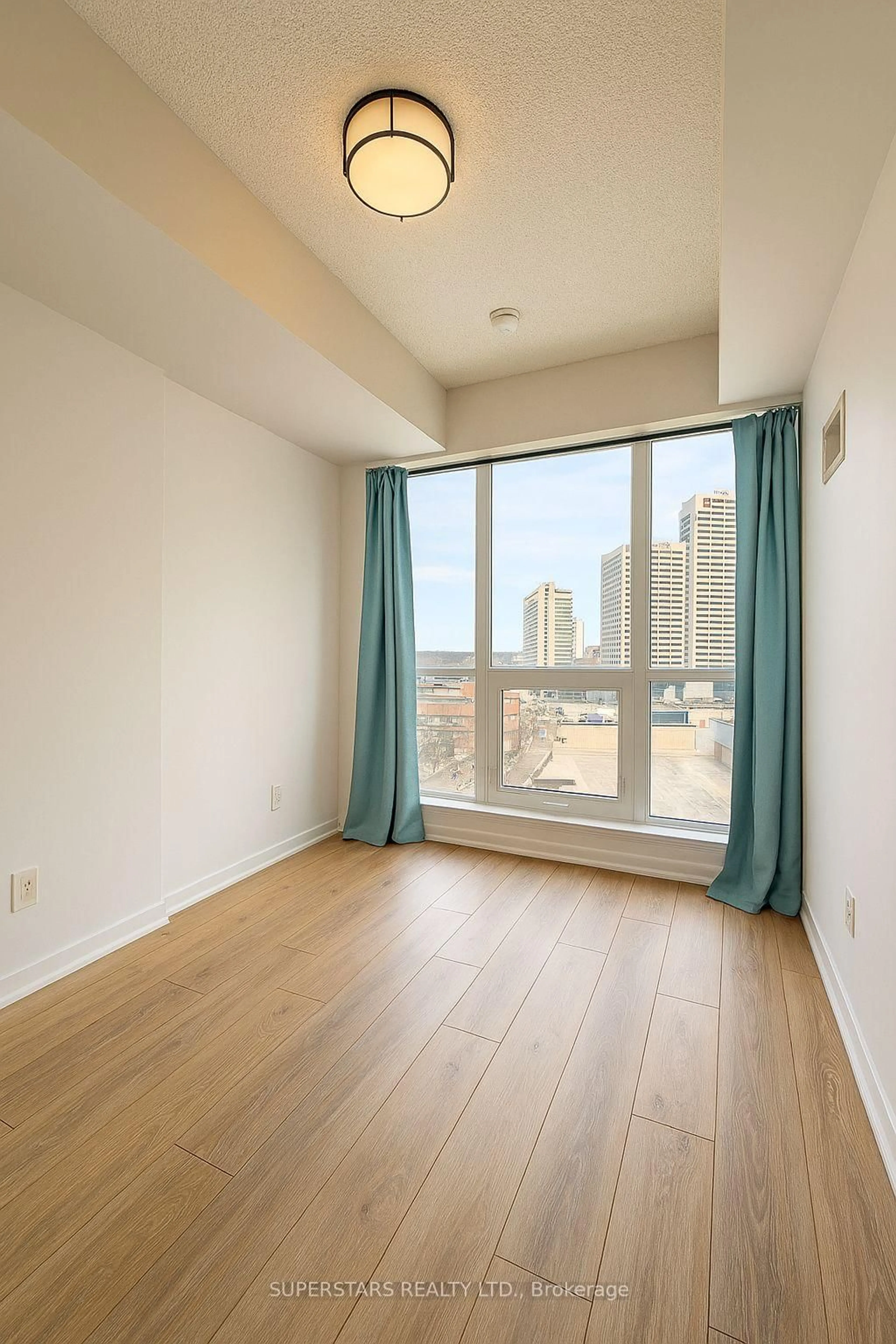 A pic of a room for 60 Berwick Ave #1409, Toronto Ontario M5P 0A3