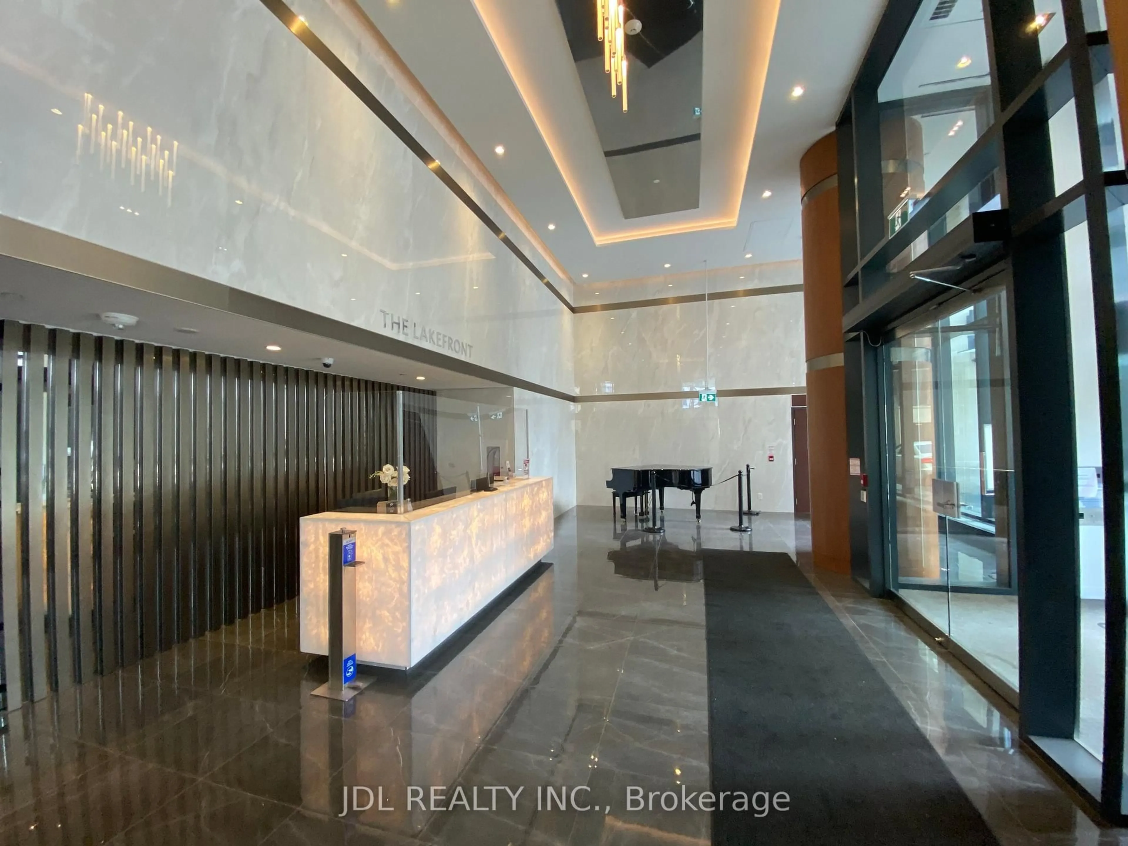 Lobby for 17 Bathurst St #1908, Toronto Ontario M6A 2E1