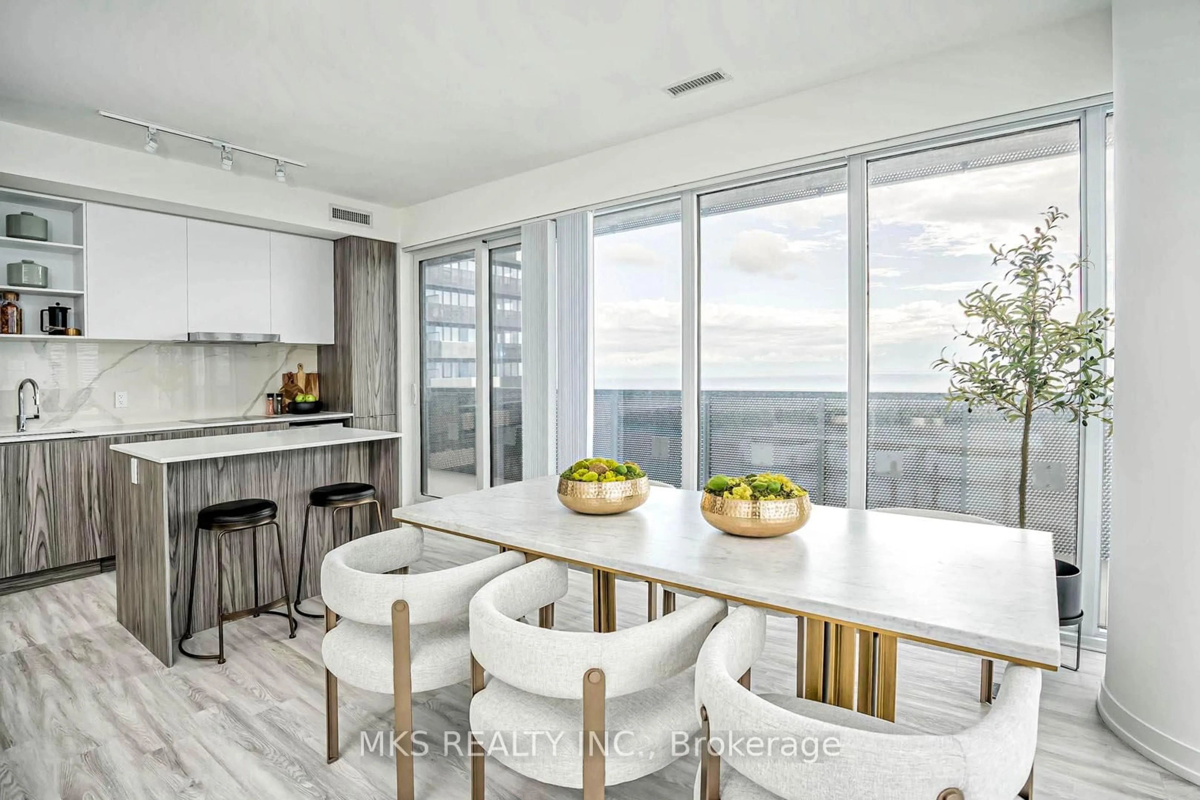 Contemporary kitchen, unknown for 55 Cooper St #7711, Toronto Ontario M5E 0G1
