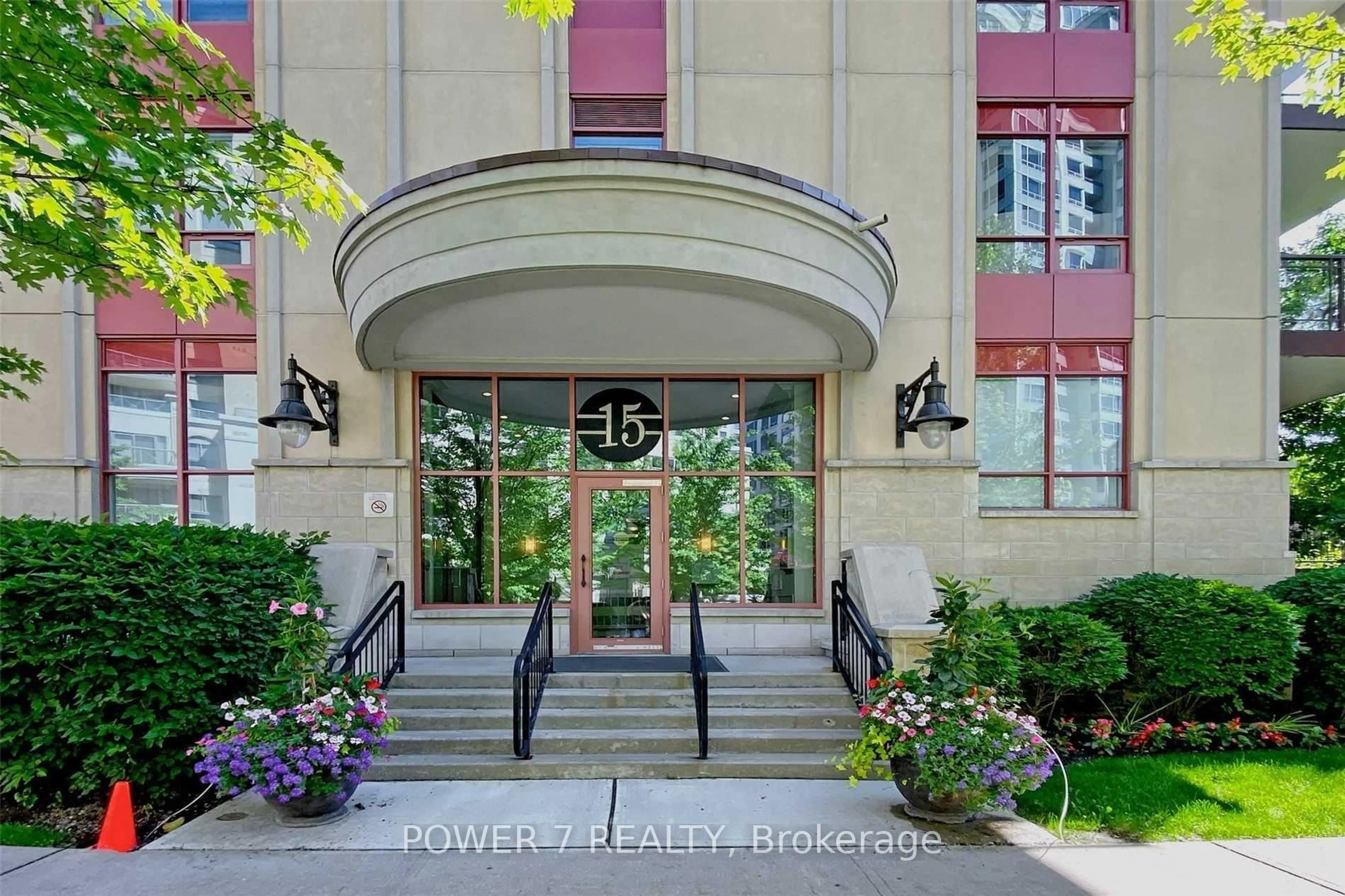 Indoor foyer for 15 Rean Dr #204, Toronto Ontario M2K 0A7