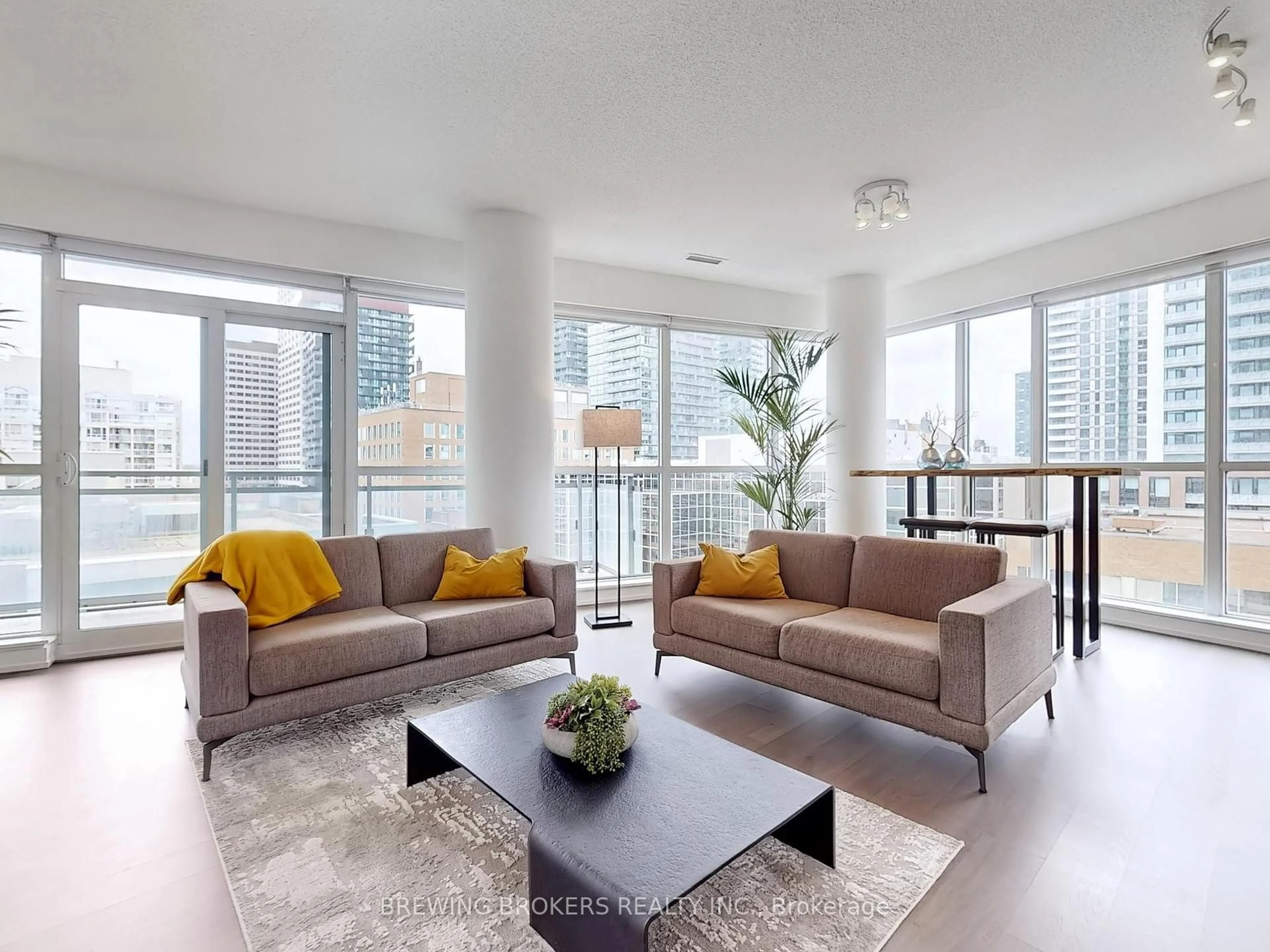 Living room with furniture, unknown for 89 Dunfield Ave #902, Toronto Ontario M4S 0A4