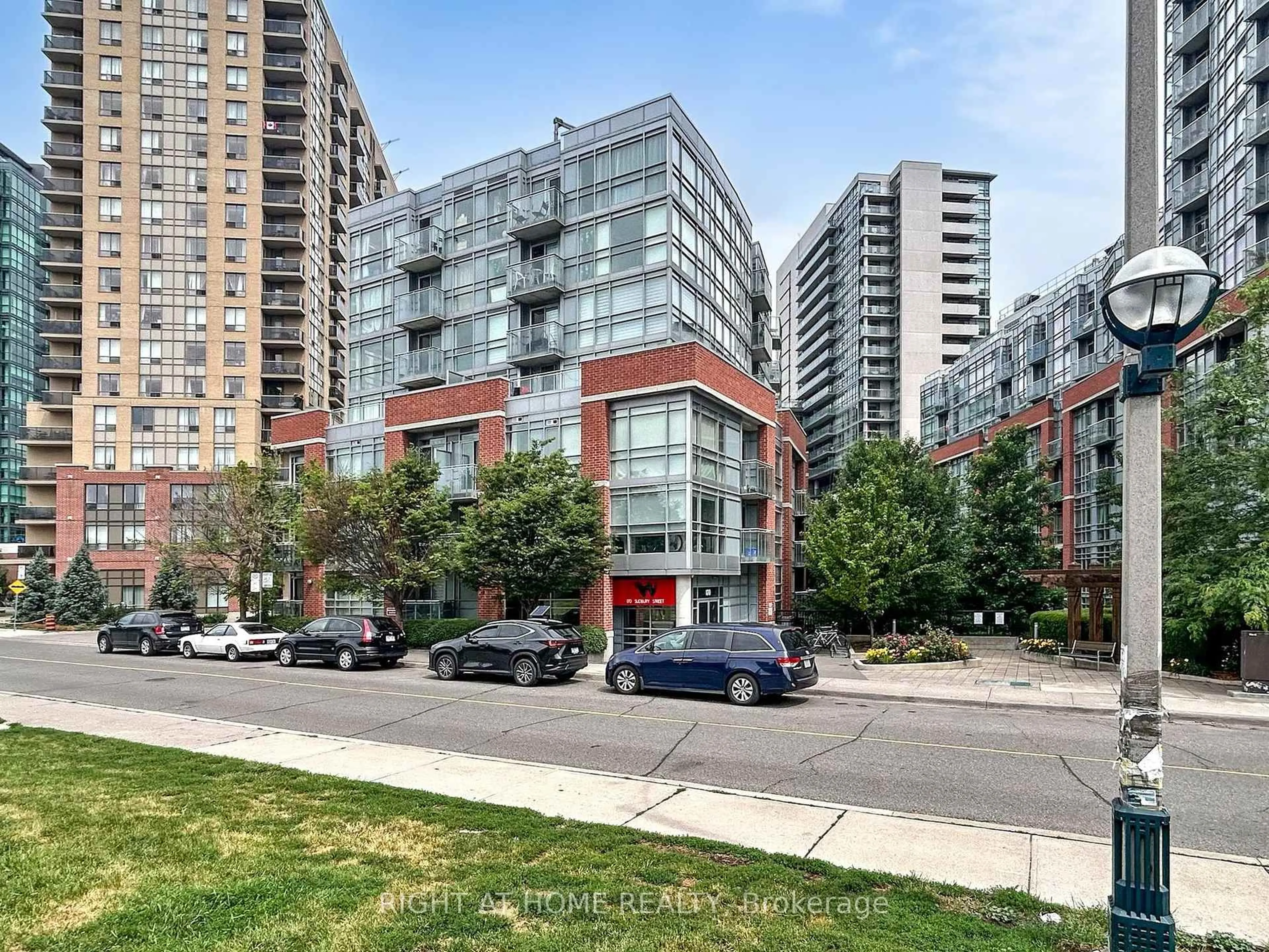 Unknown for 170 Sudbury St #415, Toronto Ontario M6J 0A1