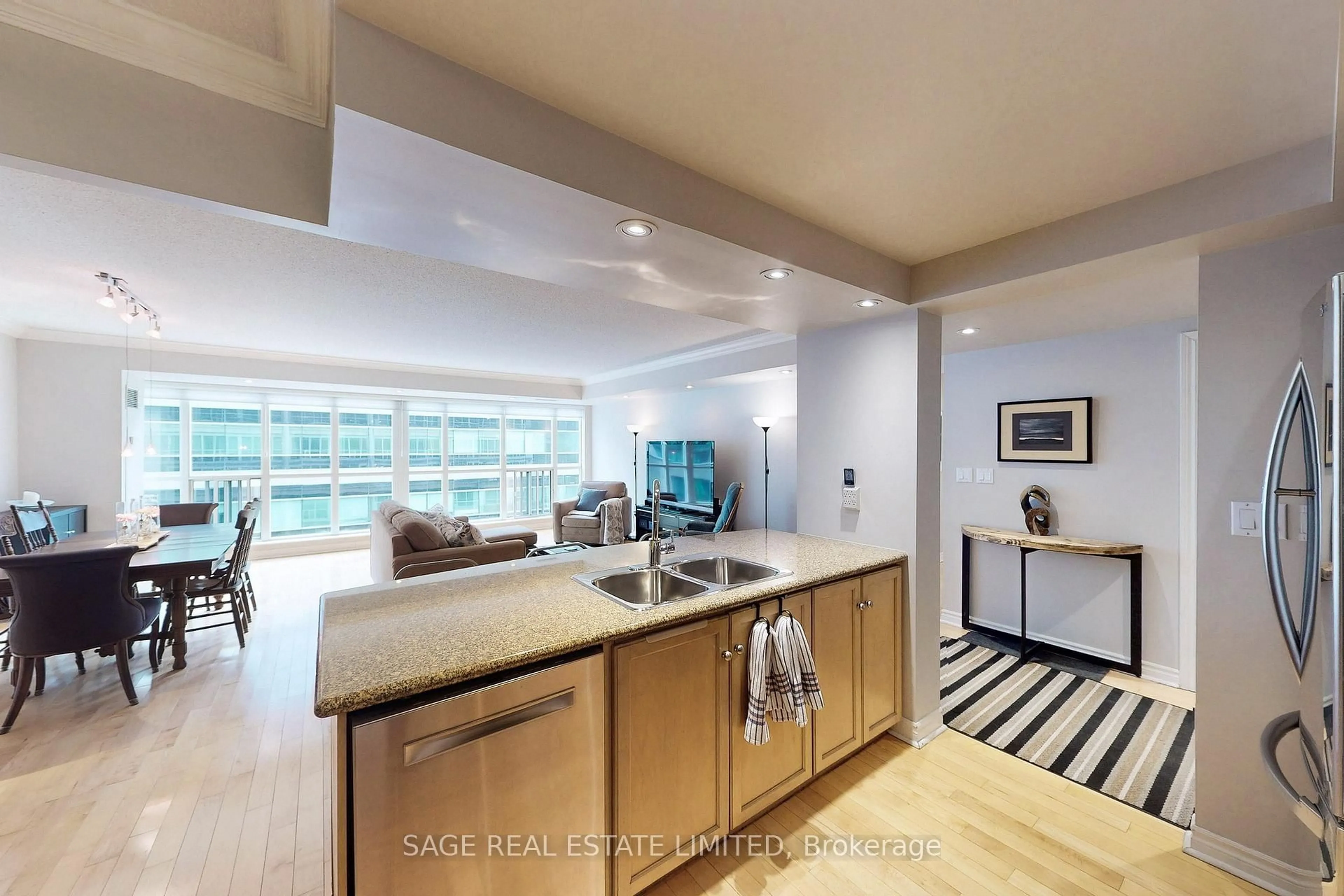 Open concept kitchen, unknown for 270 Wellington St #1114, Toronto Ontario M5V 3P5