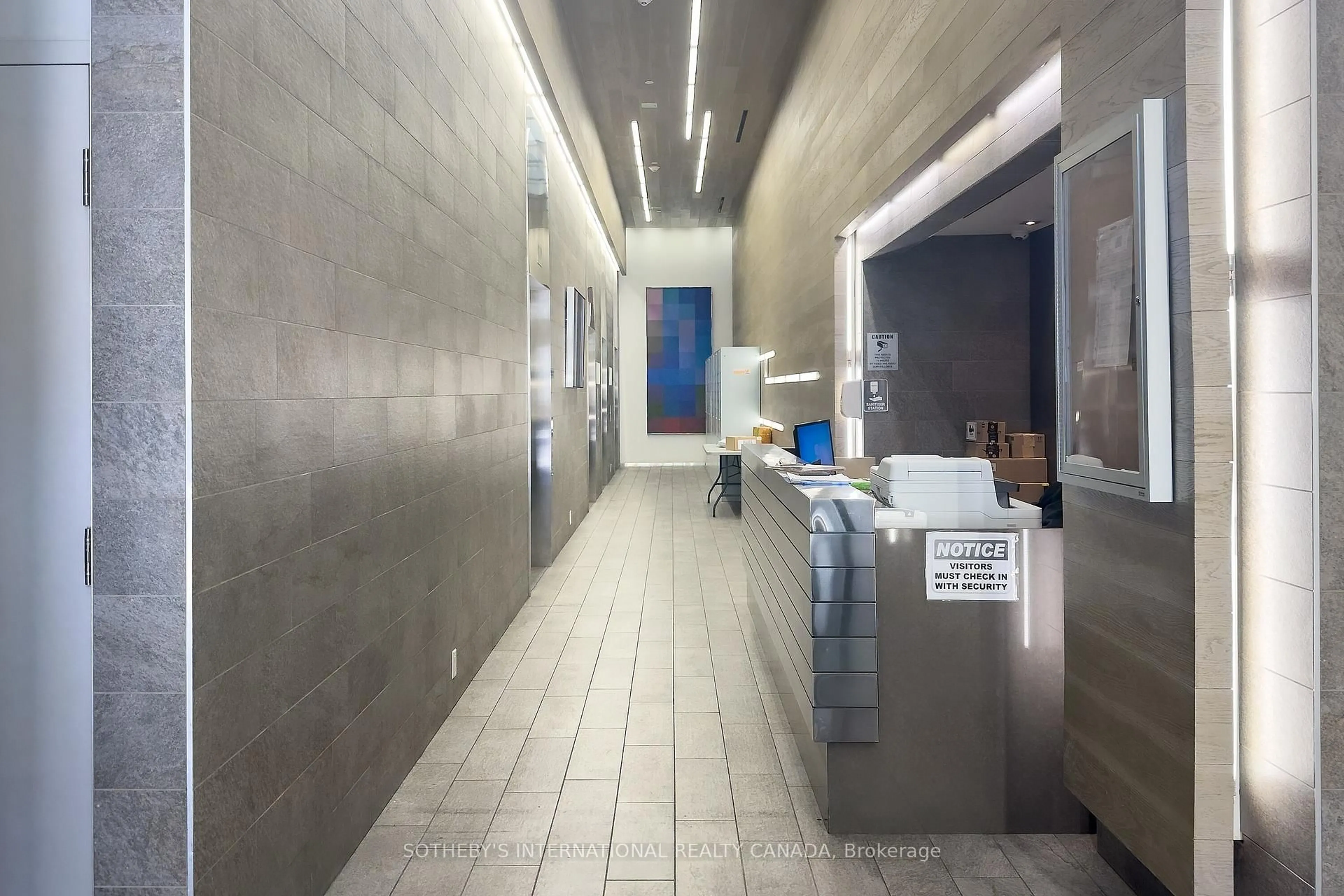 Indoor foyer for 101 Peter St #3407, Toronto Ontario M5V 0G6